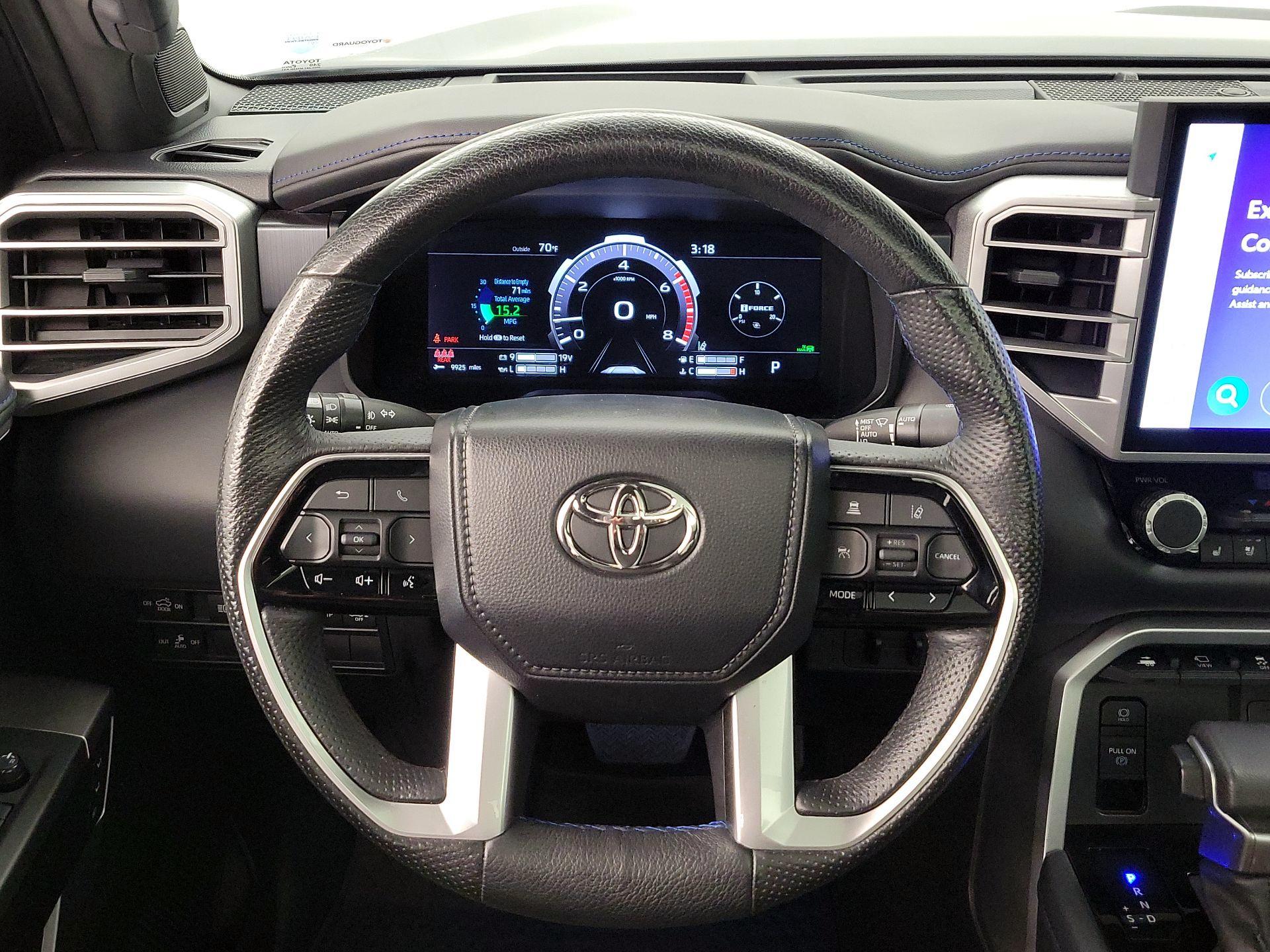Thumbnail: 2022 Toyota Tundra - 10