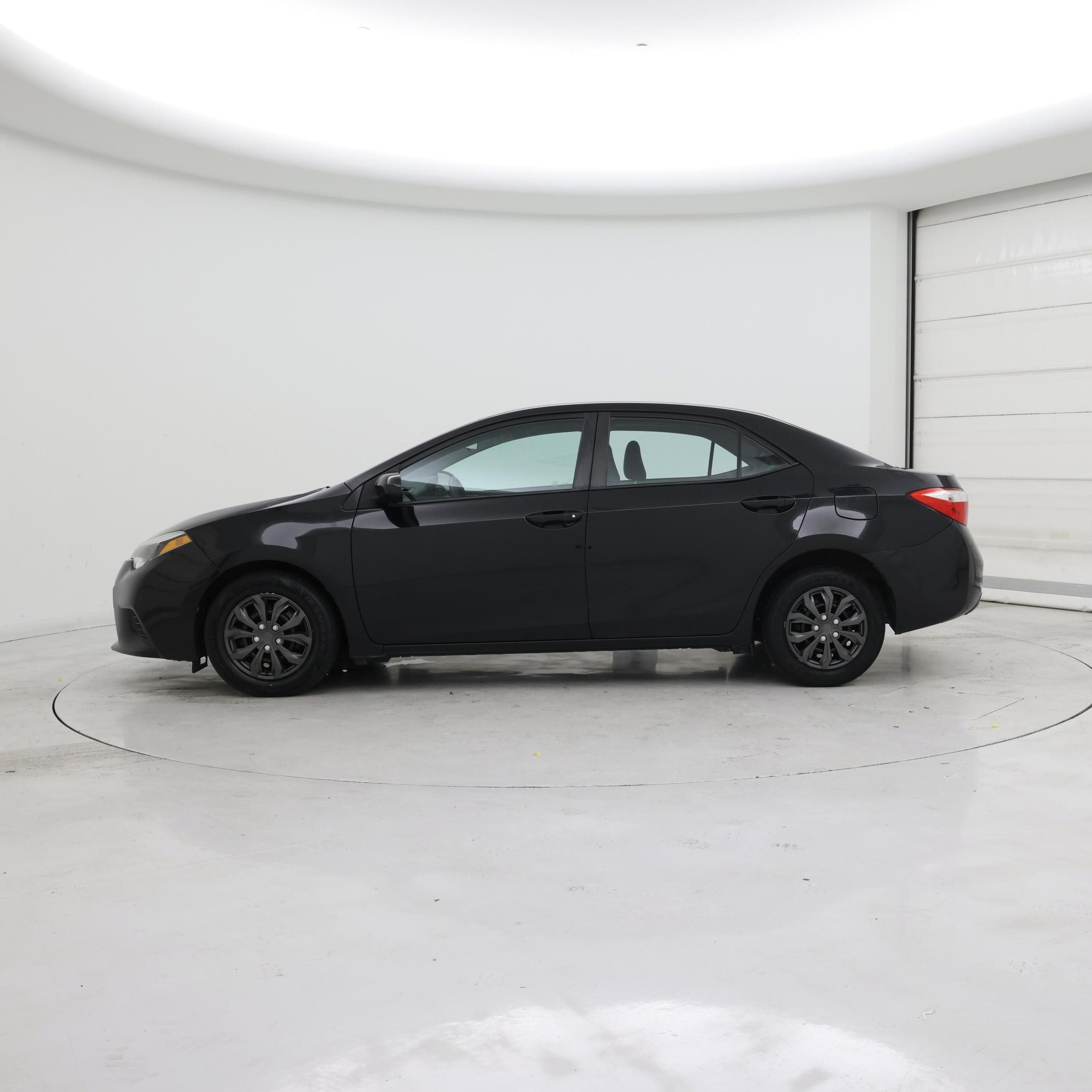 Thumbnail: 2014 Toyota Corolla - 3
