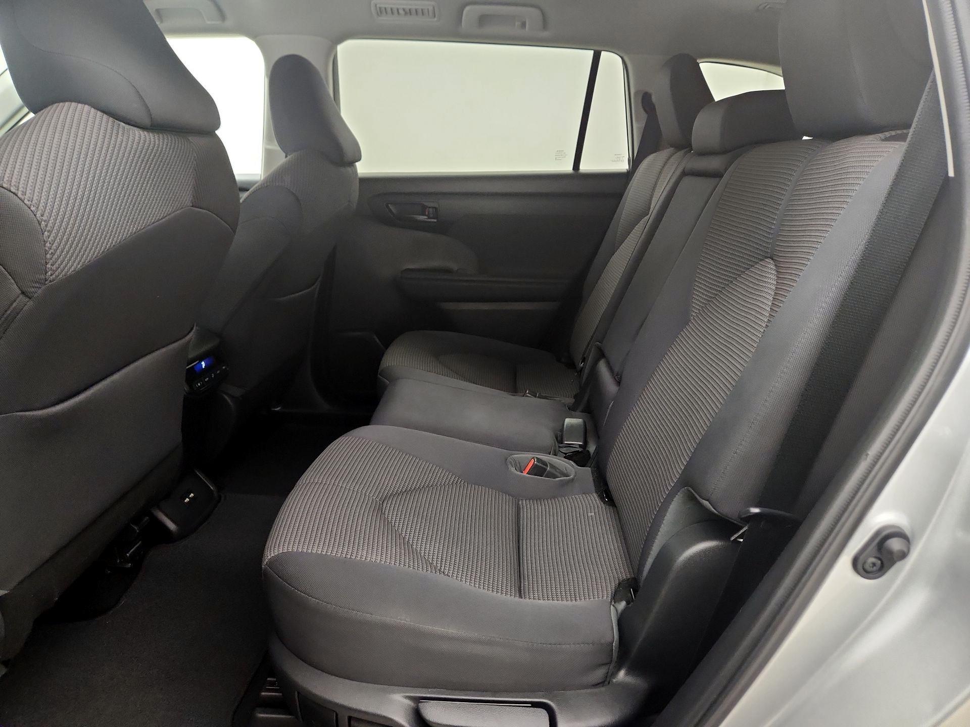 Thumbnail: 2021 Toyota Highlander - 19