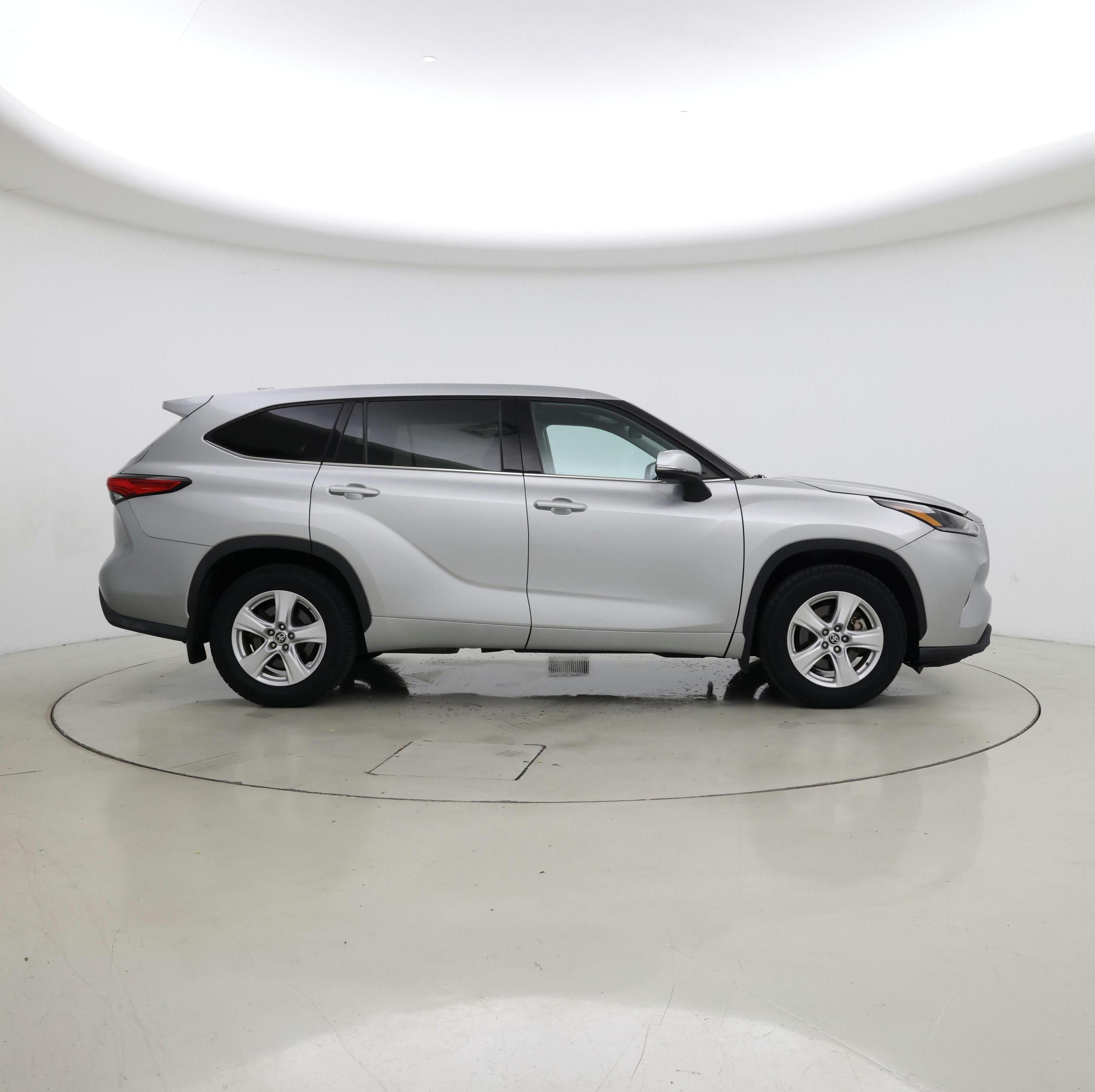 Thumbnail: 2021 Toyota Highlander - 7