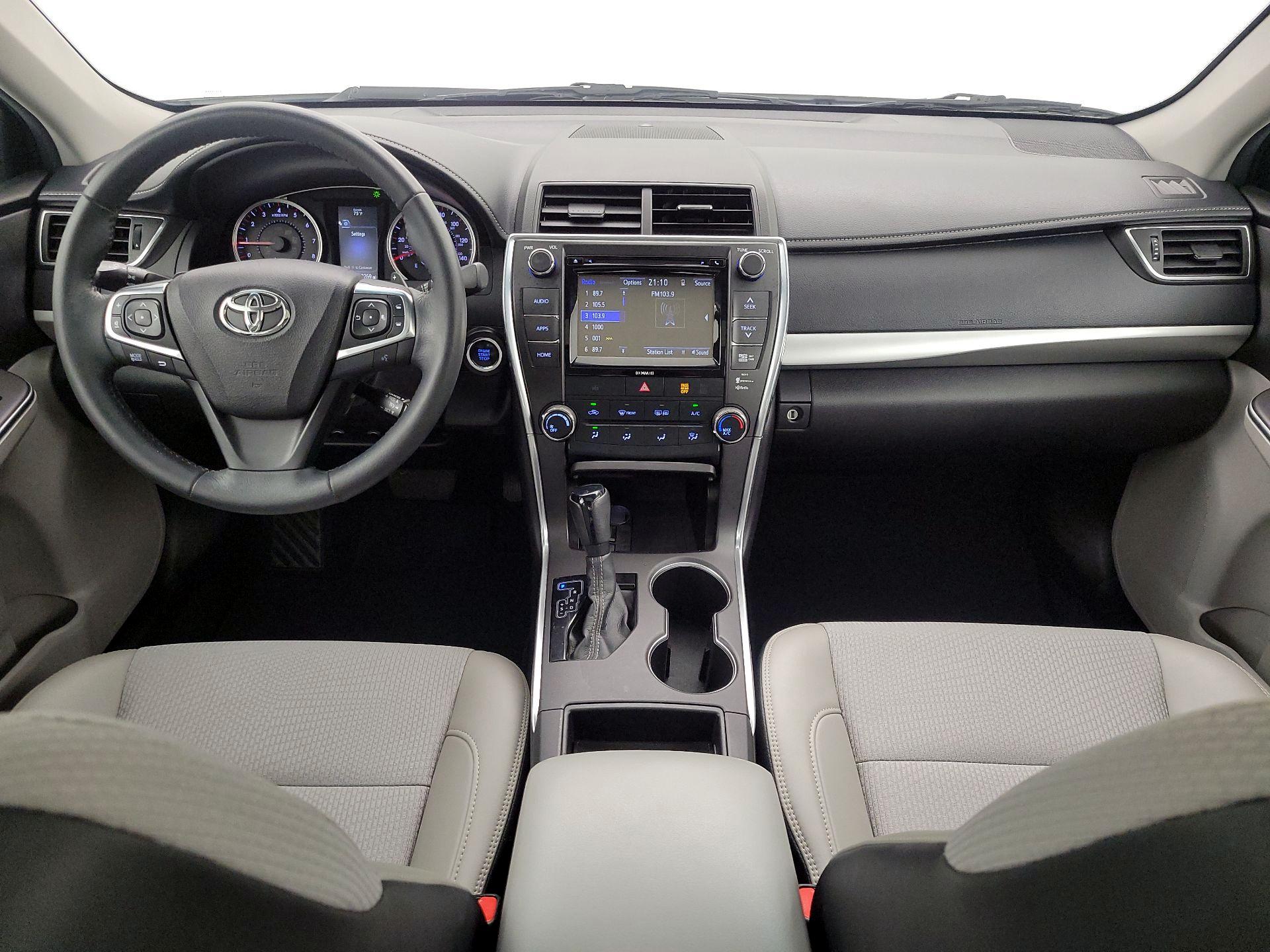 Thumbnail: 2017 Toyota Camry - 9