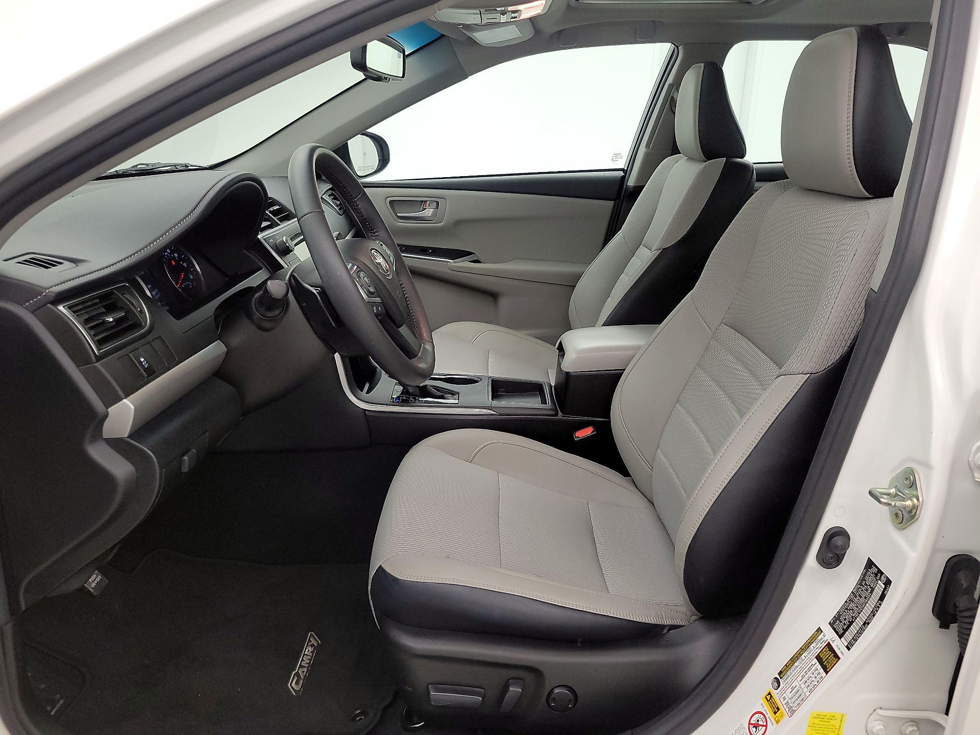 Thumbnail: 2017 Toyota Camry - 11
