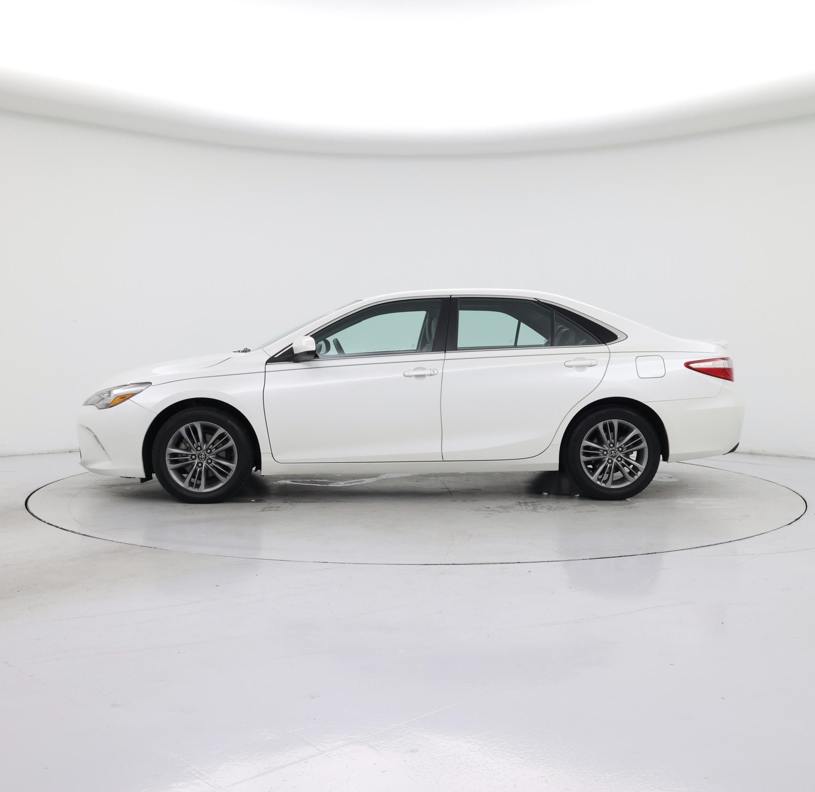 Thumbnail: 2017 Toyota Camry - 3