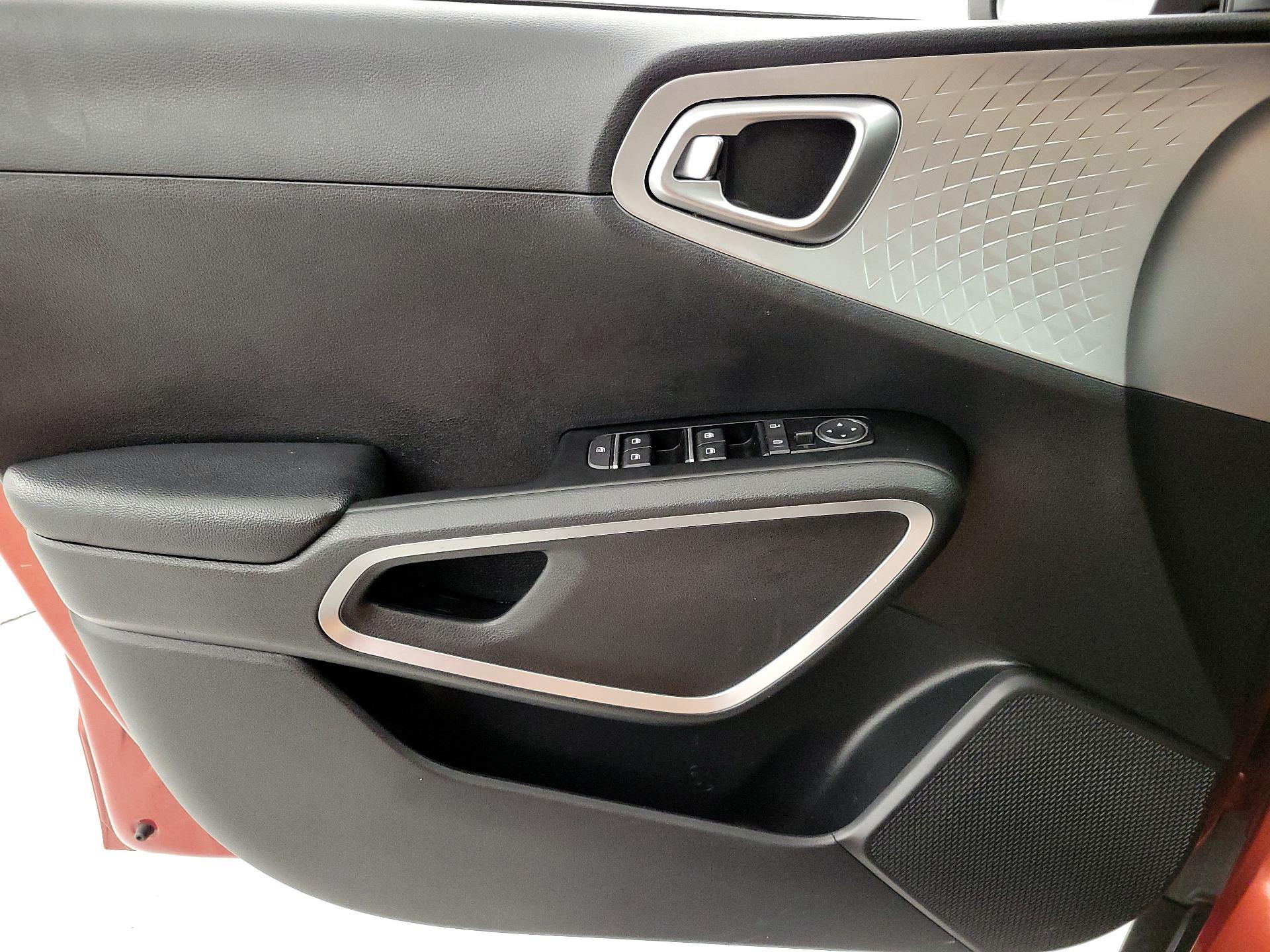 Thumbnail: 2021 Kia Soul - 12