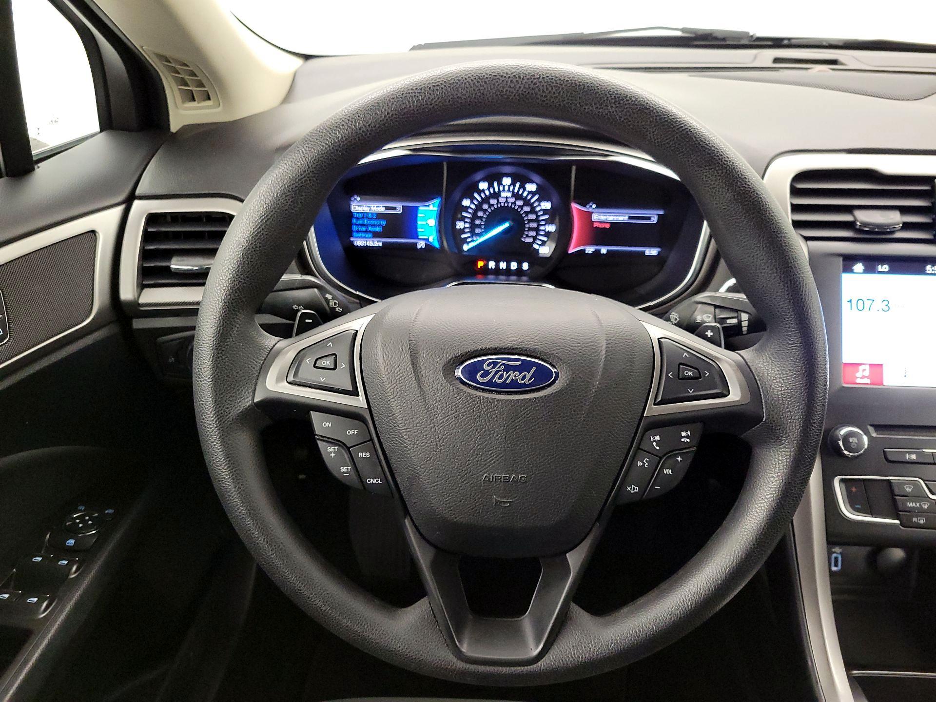 Thumbnail: 2017 Ford Fusion - 10