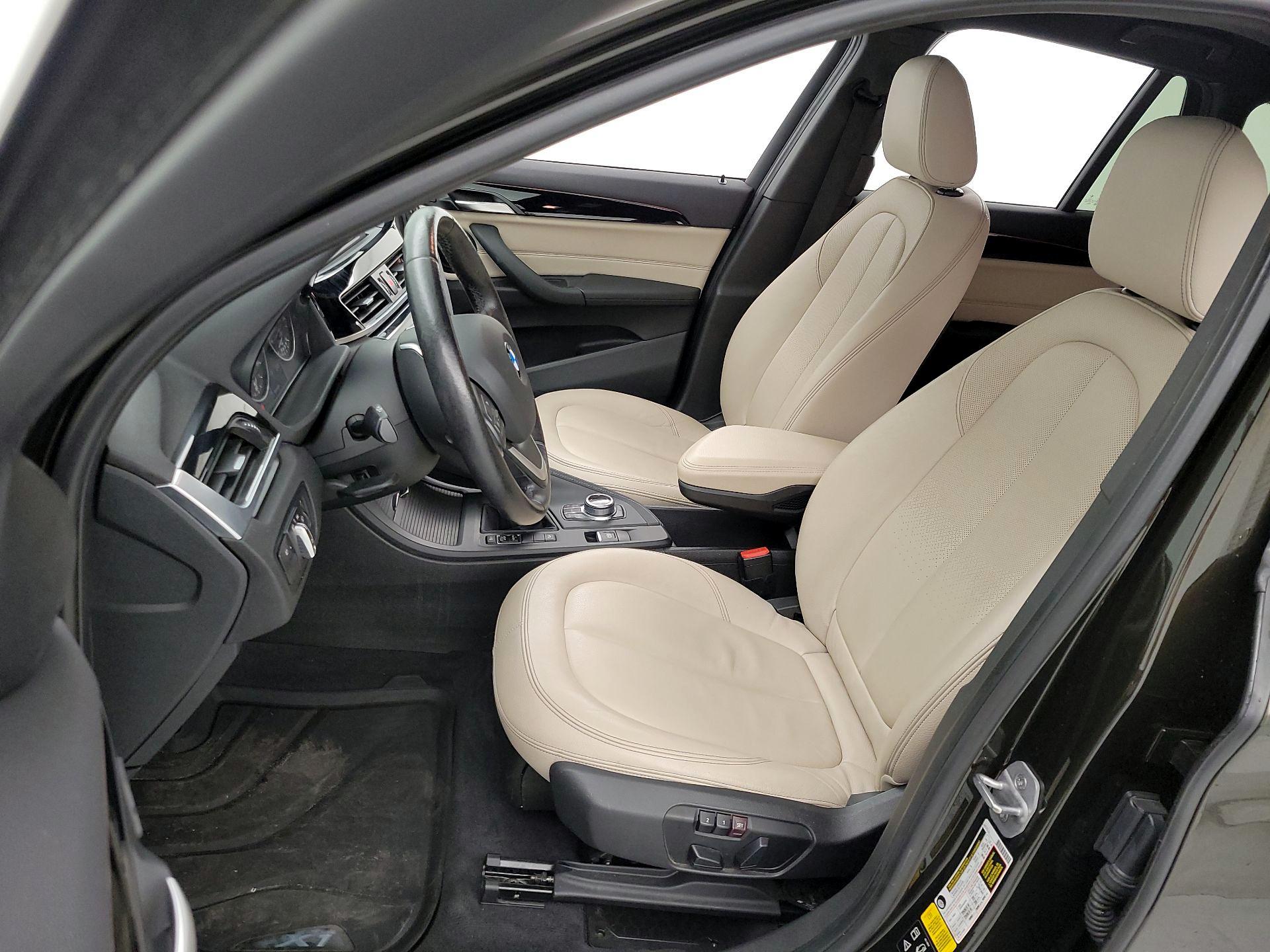 Thumbnail: 2017 BMW X1 - 11