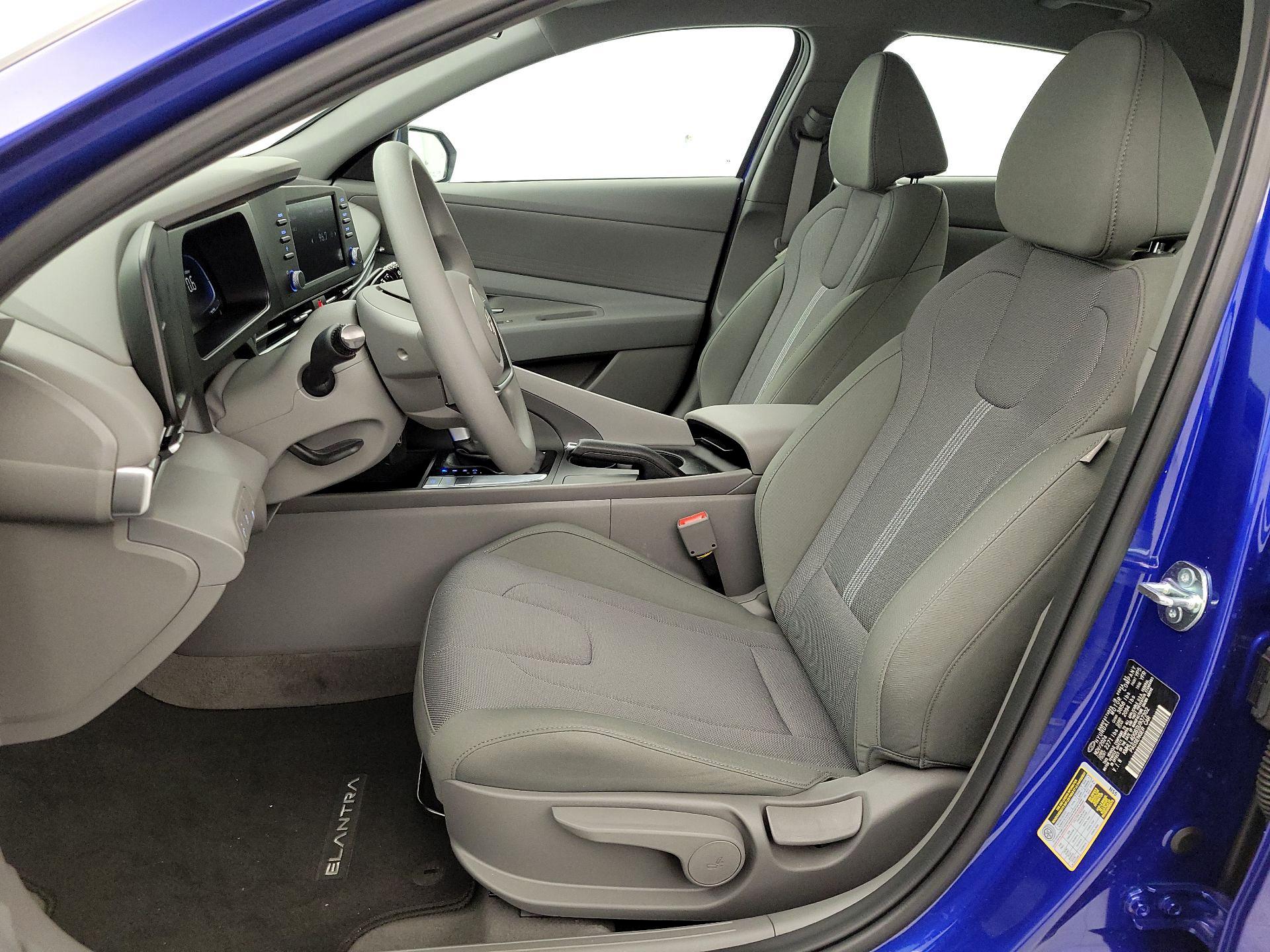 Thumbnail: 2025 Hyundai Elantra - 11