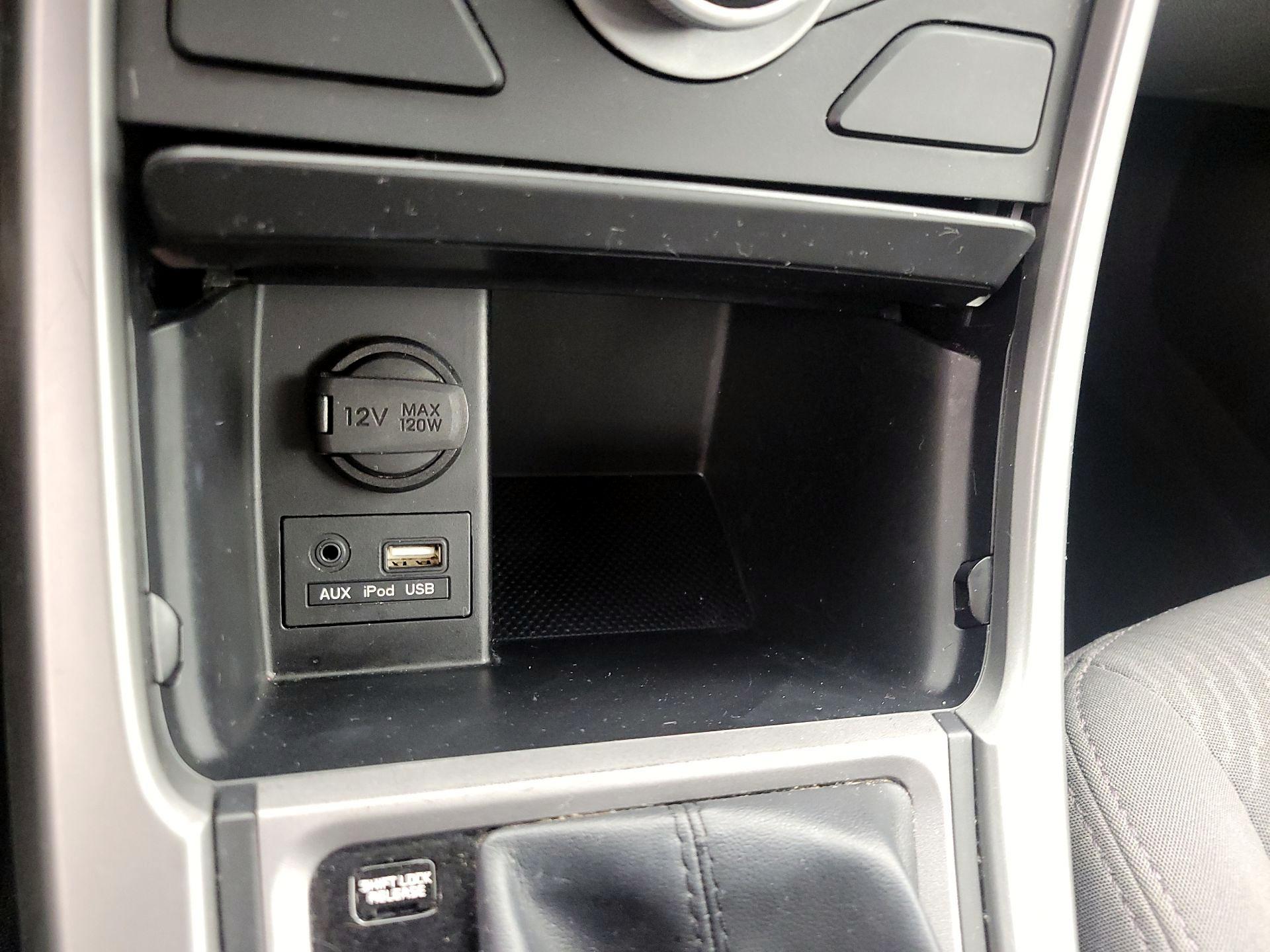 Thumbnail: 2016 Hyundai Elantra - 18