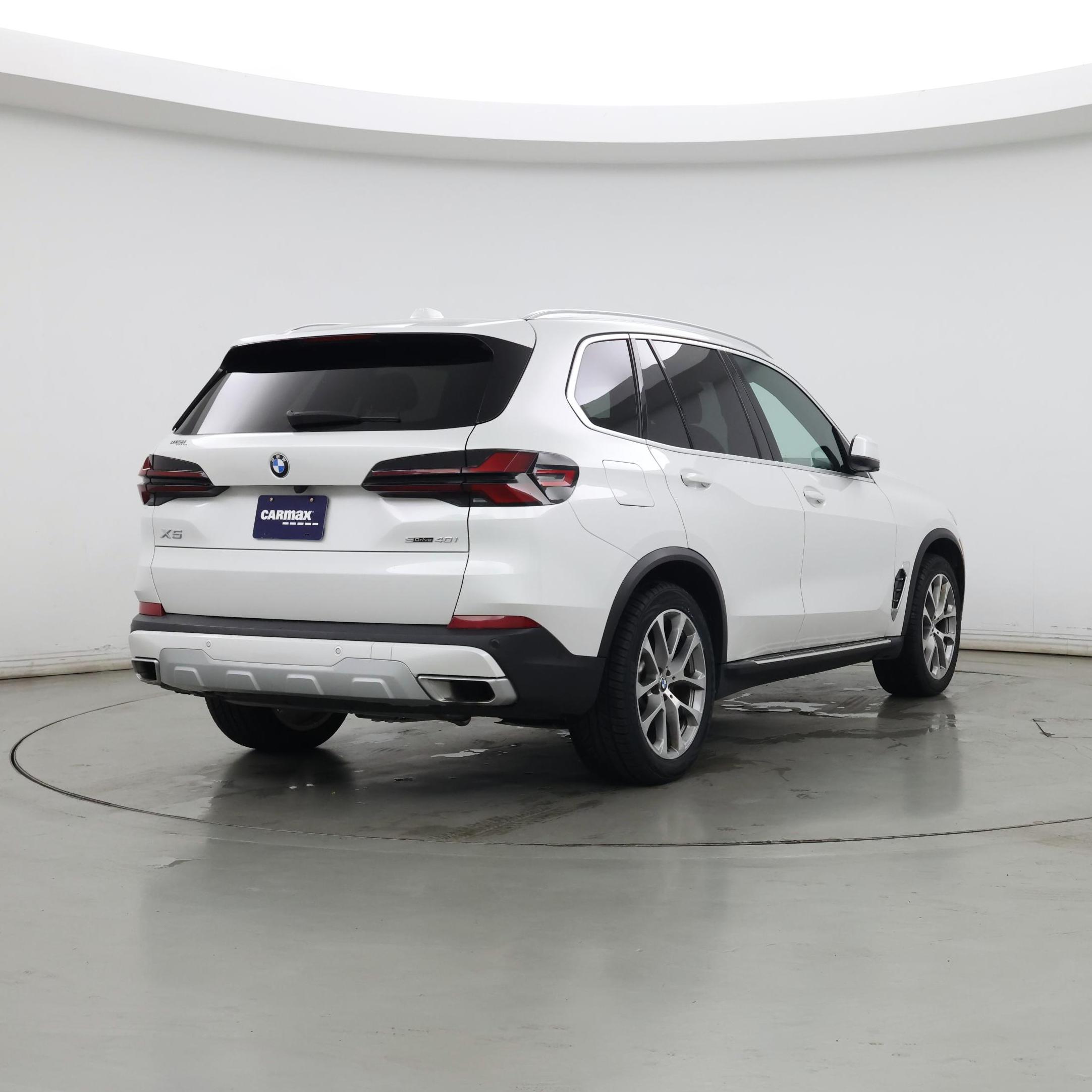 Thumbnail: 2024 BMW X5 - 8