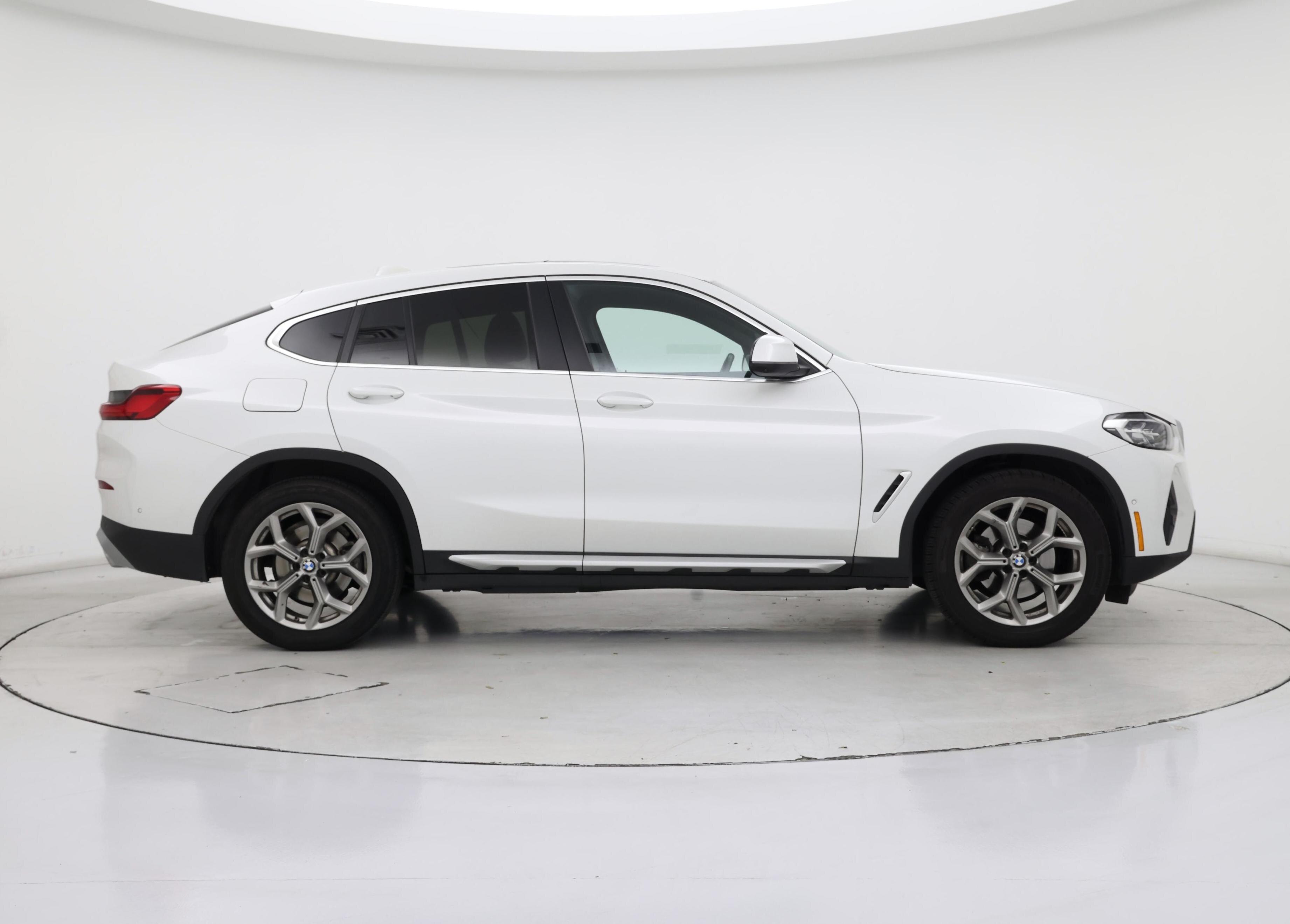 Thumbnail: 2024 BMW X4 - 7