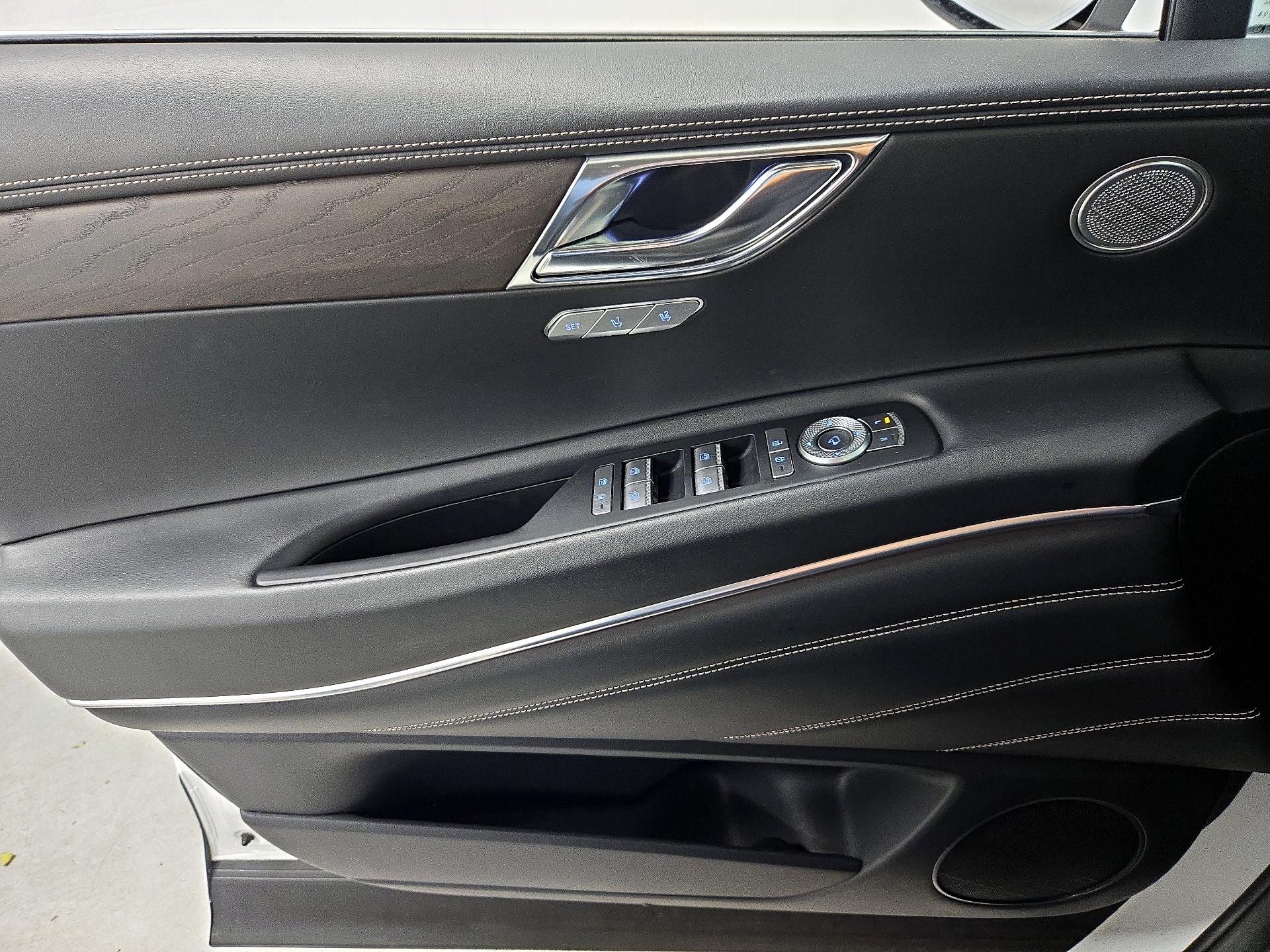 Thumbnail: 2024 Genesis GV80 - 12