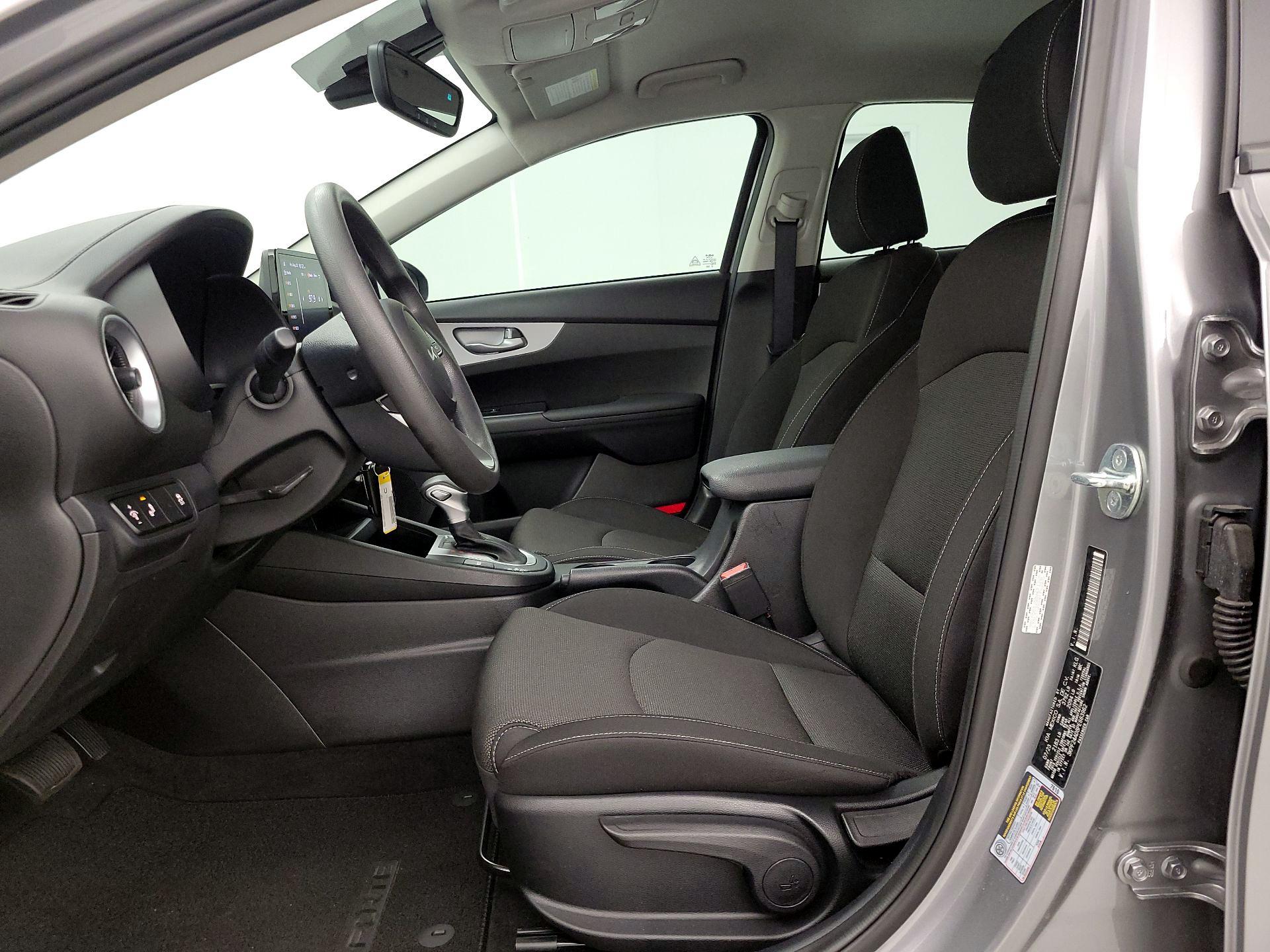 Thumbnail: 2023 Kia Forte - 11