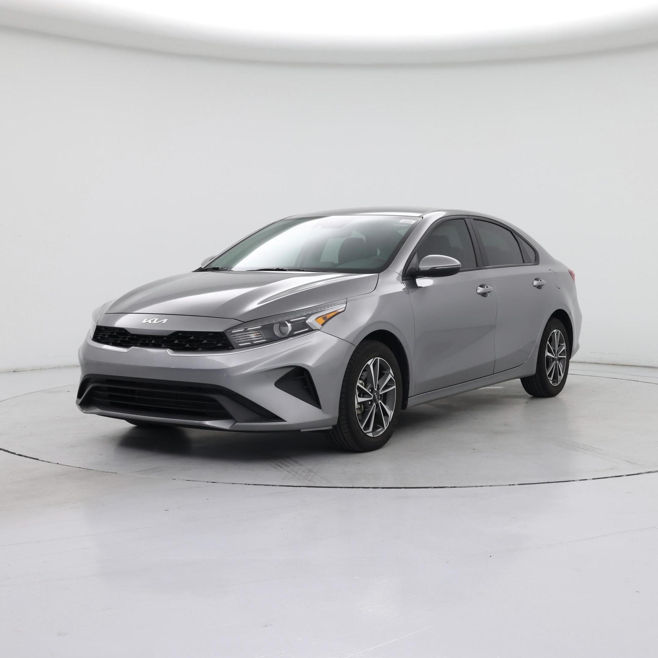 Thumbnail: 2023 Kia Forte - 4