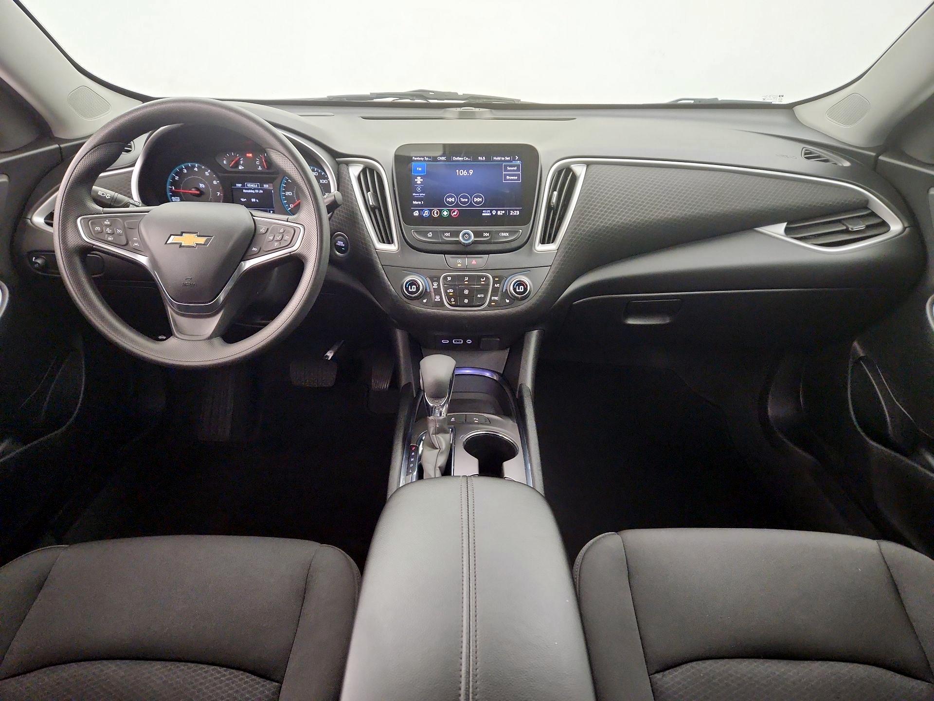 Thumbnail: 2024 Chevrolet Malibu - 9