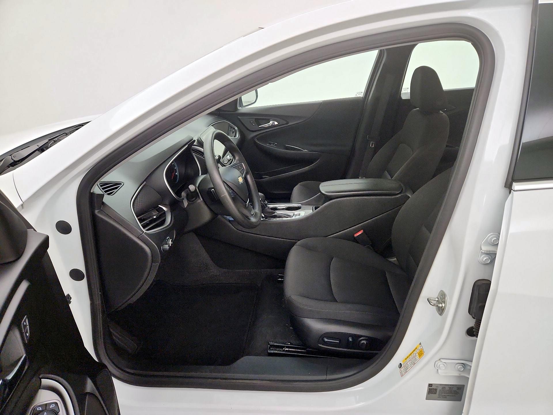 Thumbnail: 2024 Chevrolet Malibu - 11