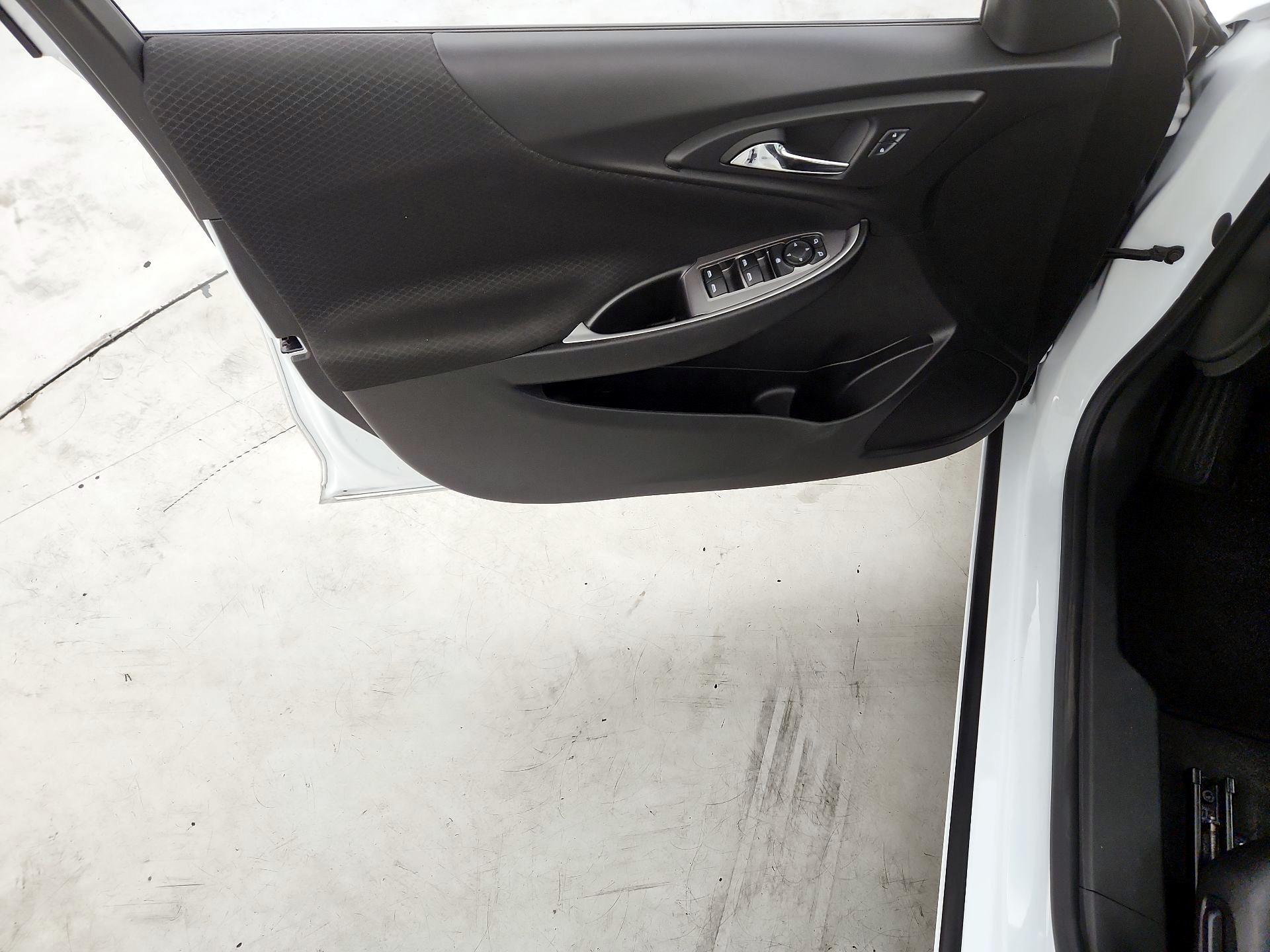 Thumbnail: 2024 Chevrolet Malibu - 12