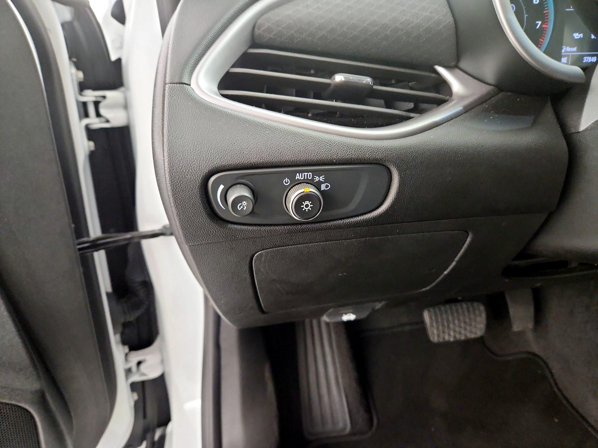 Thumbnail: 2024 Chevrolet Malibu - 13