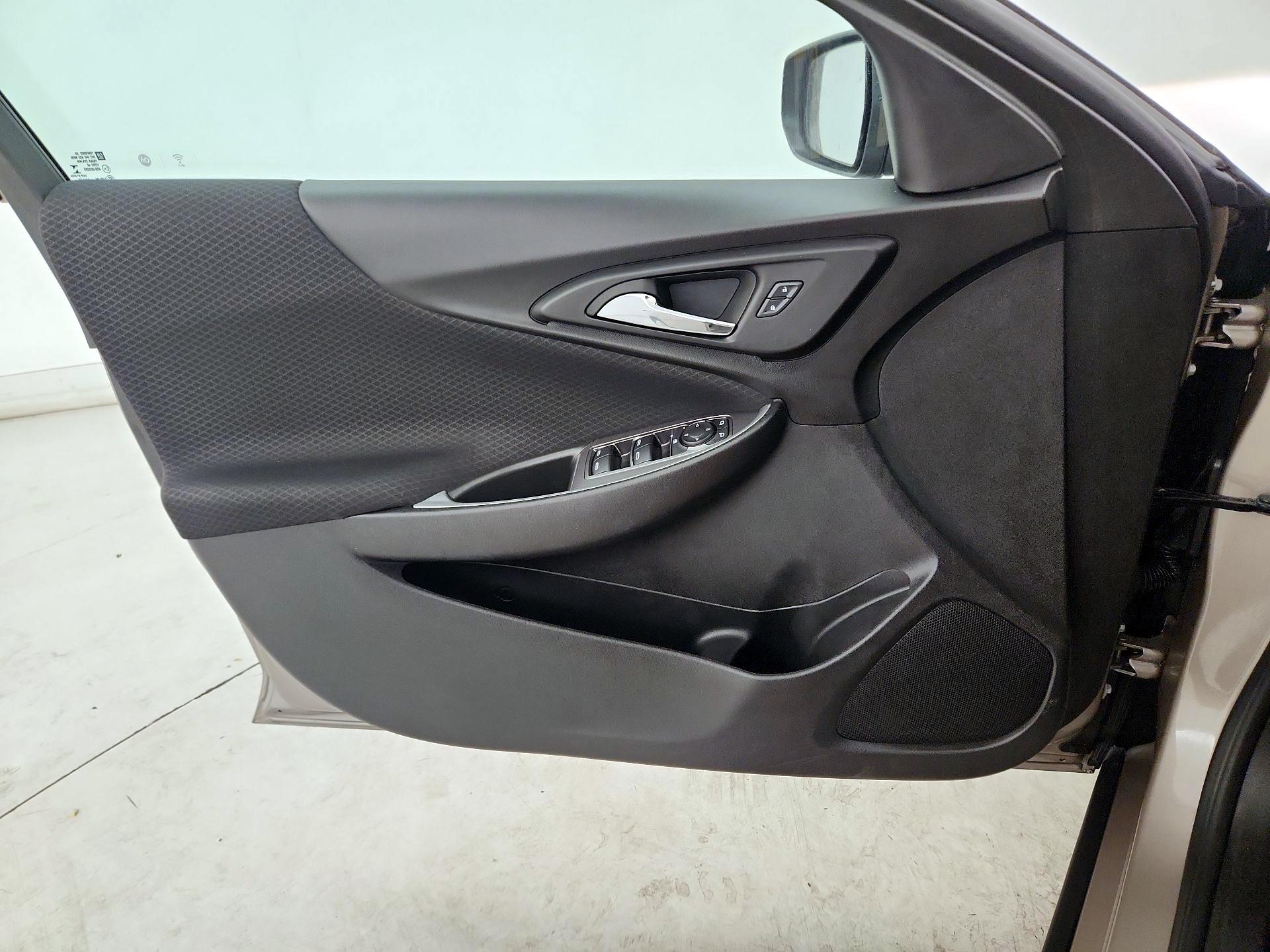 Thumbnail: 2024 Chevrolet Malibu - 12