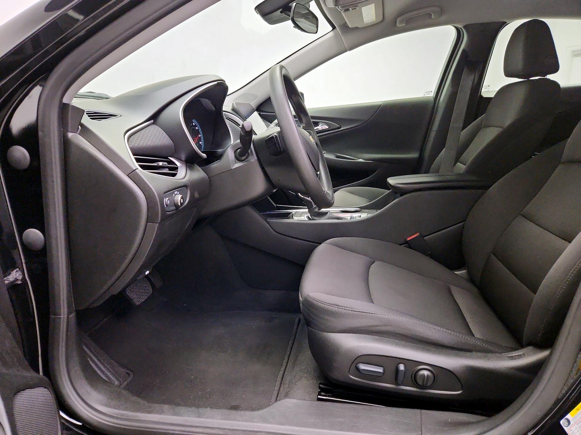 Thumbnail: 2024 Chevrolet Malibu - 11