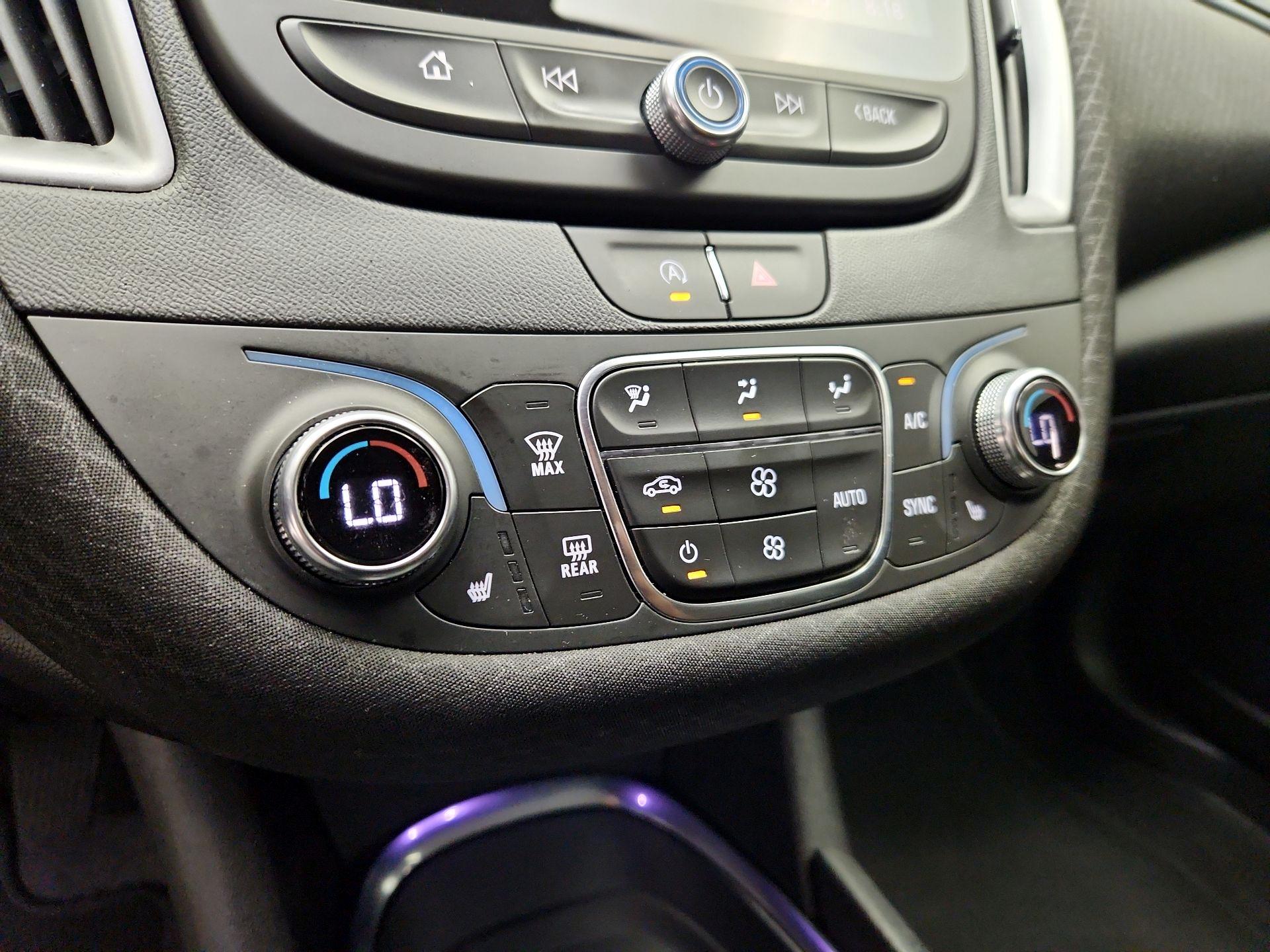 Thumbnail: 2024 Chevrolet Malibu - 16