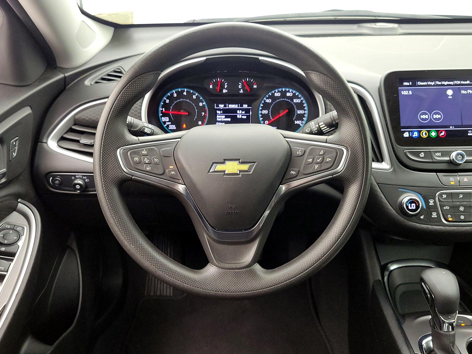 Thumbnail: 2024 Chevrolet Malibu - 10