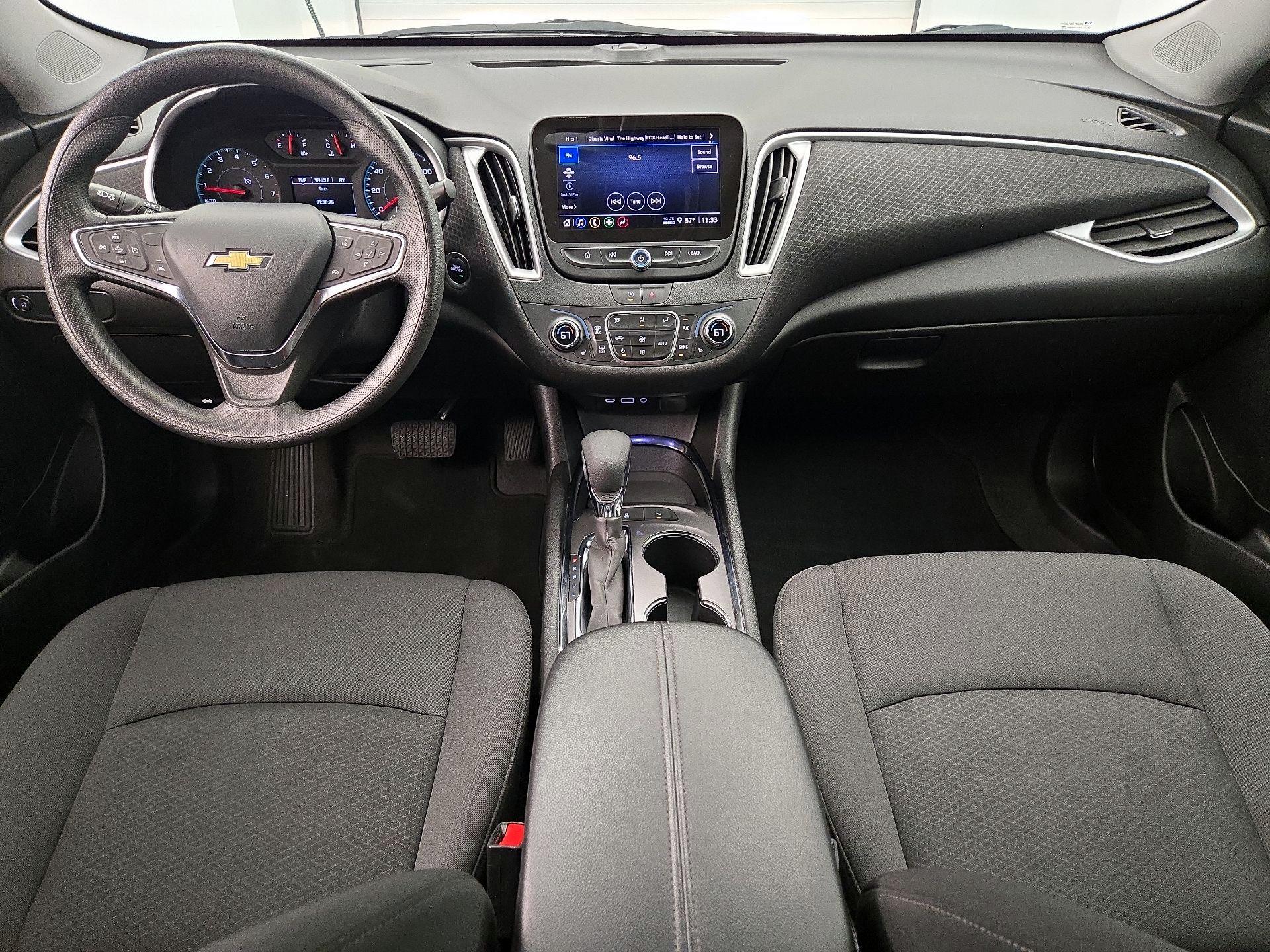 Thumbnail: 2023 Chevrolet Malibu - 9