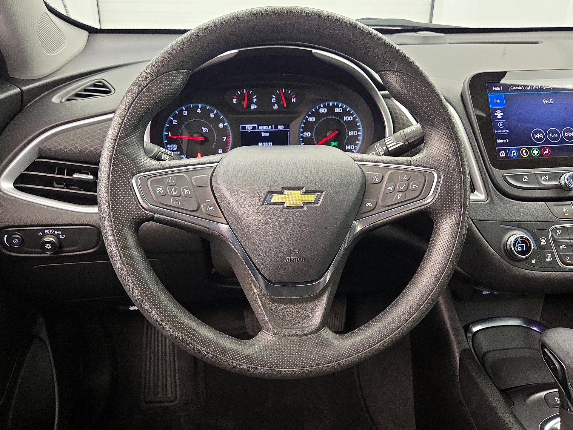 Thumbnail: 2023 Chevrolet Malibu - 10