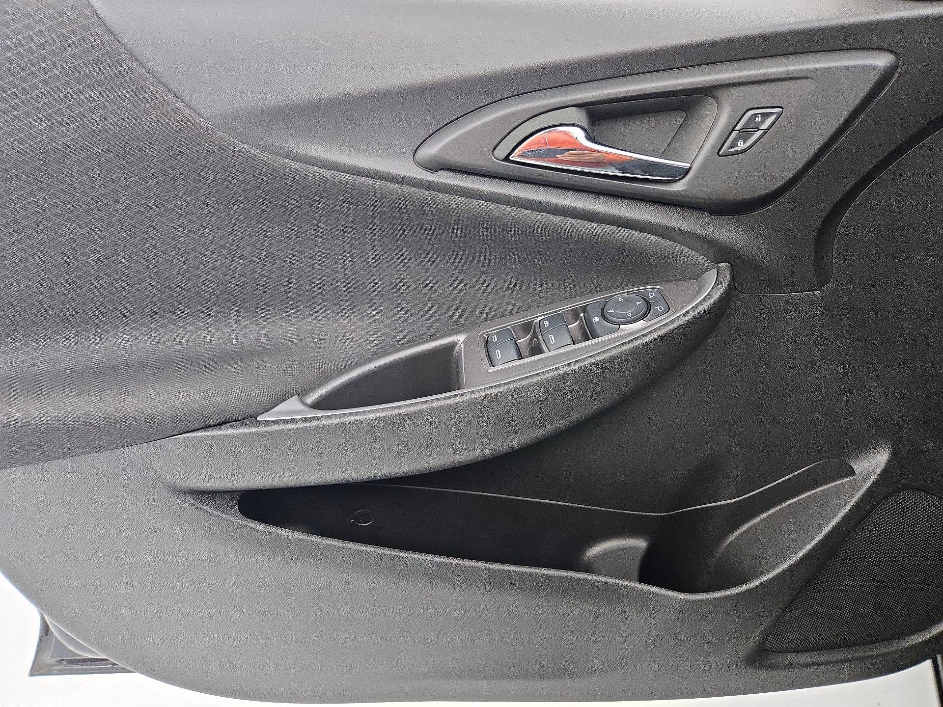 Thumbnail: 2023 Chevrolet Malibu - 12