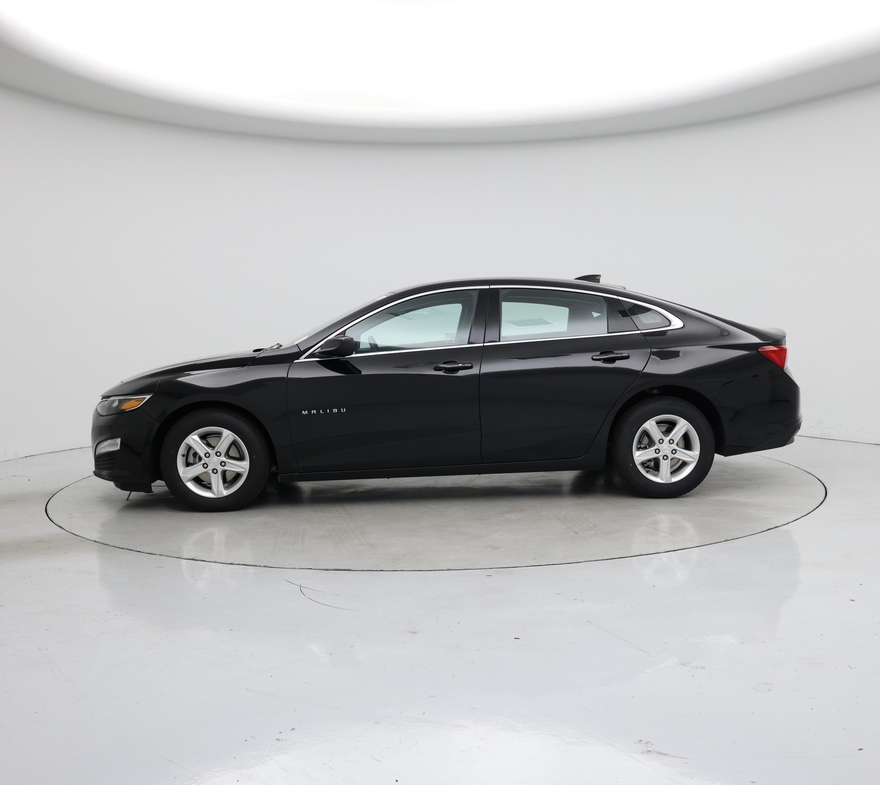 Thumbnail: 2024 Chevrolet Malibu - 3