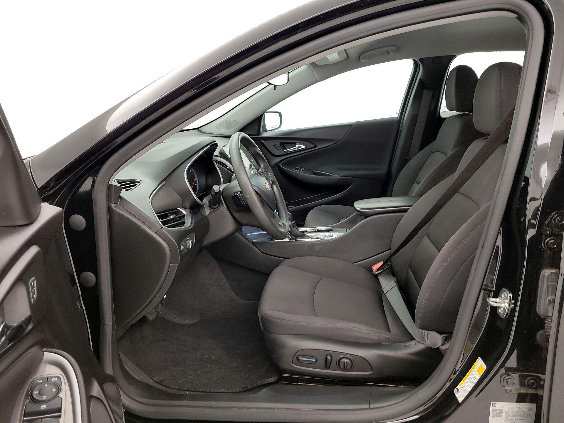 Thumbnail: 2023 Chevrolet Malibu - 11