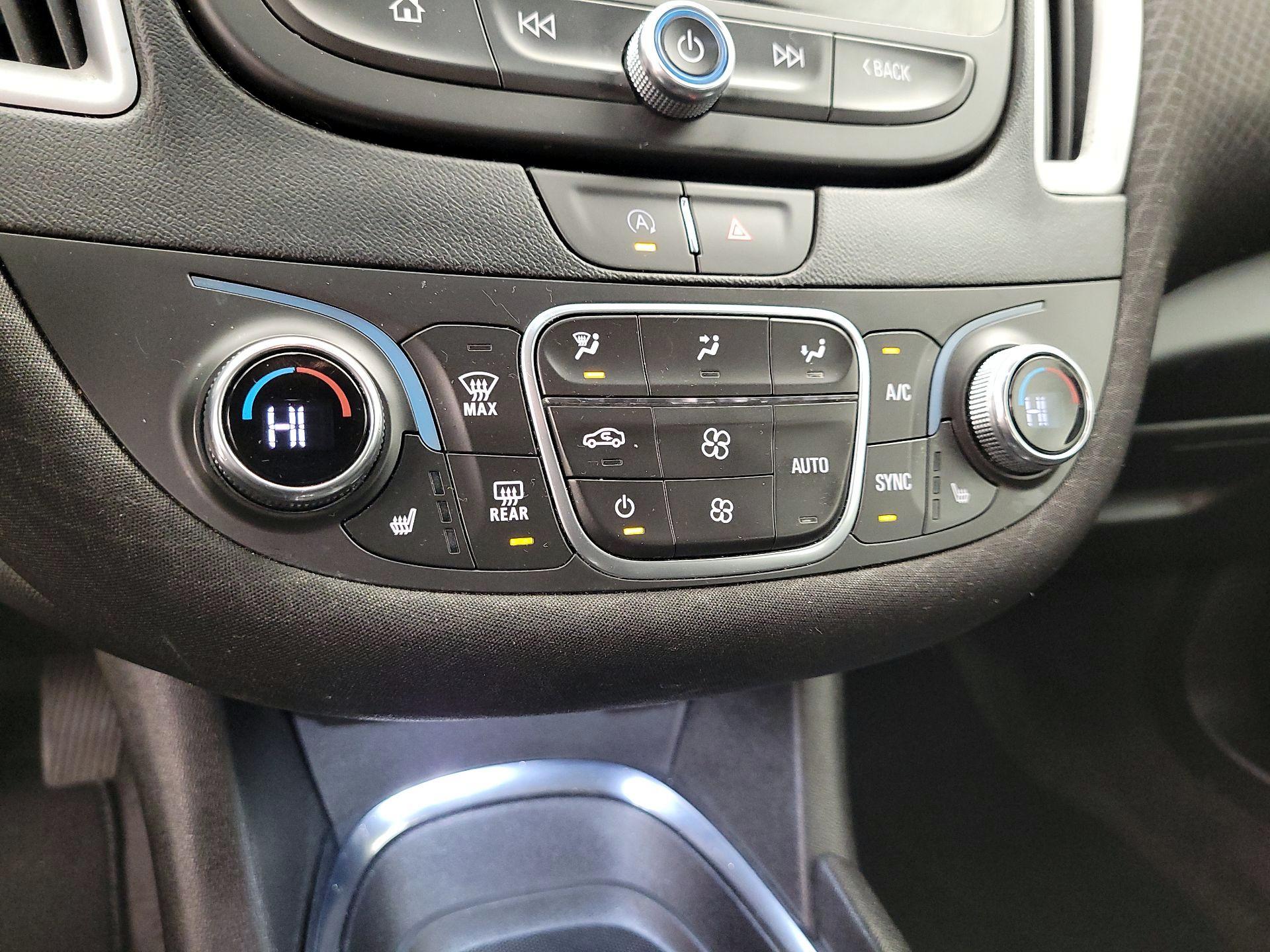 Thumbnail: 2023 Chevrolet Malibu - 16