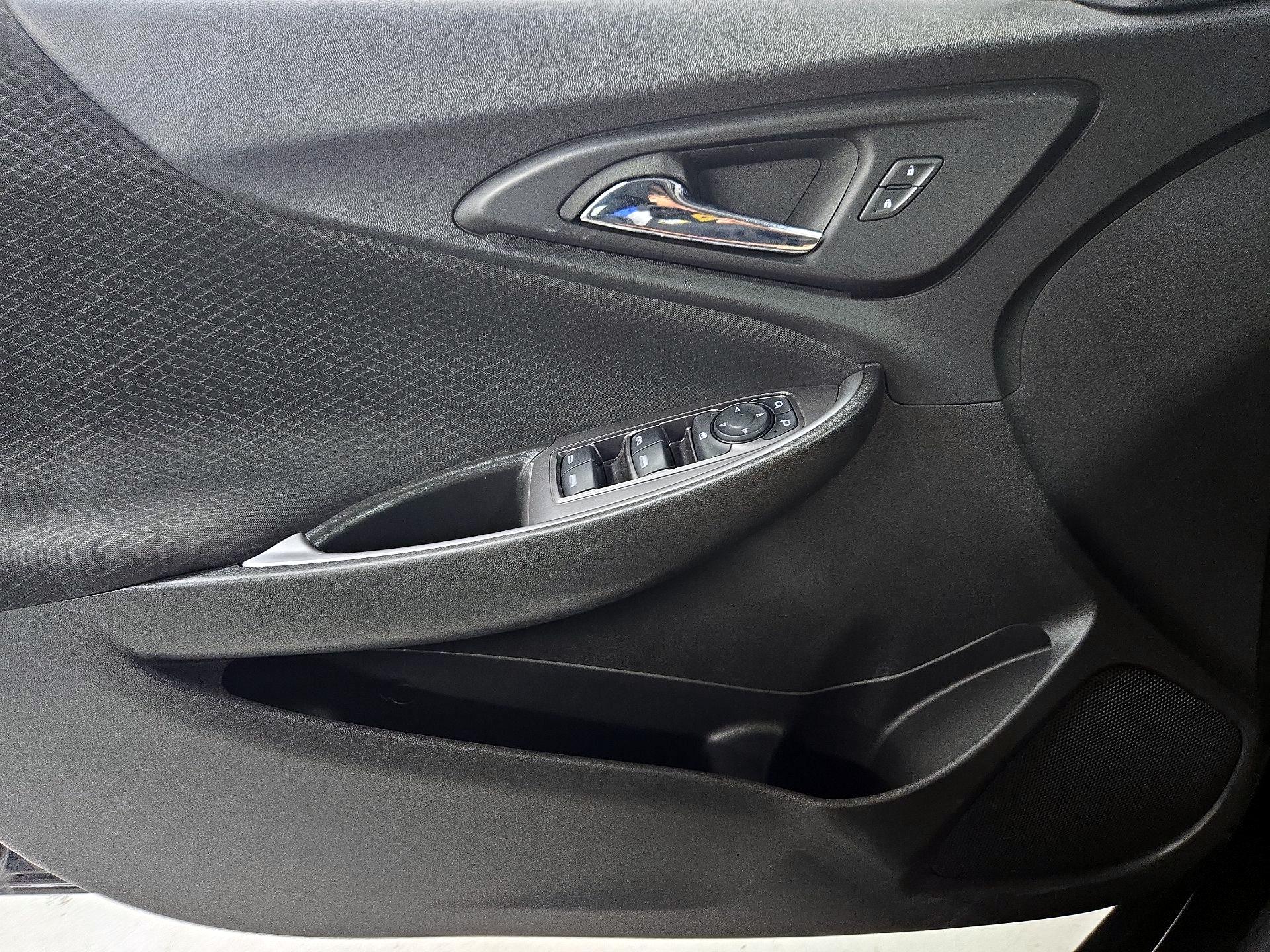 Thumbnail: 2023 Chevrolet Malibu - 12