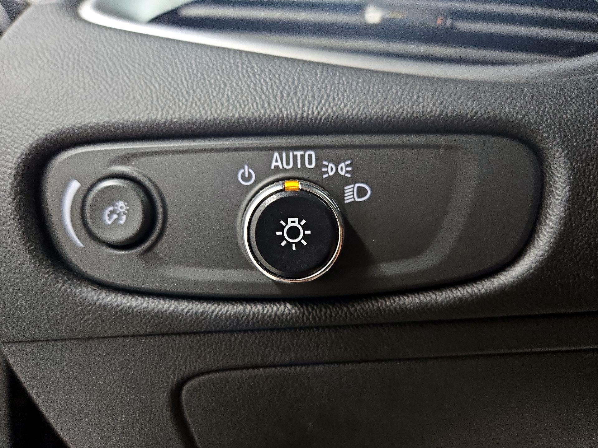 Thumbnail: 2023 Chevrolet Malibu - 13