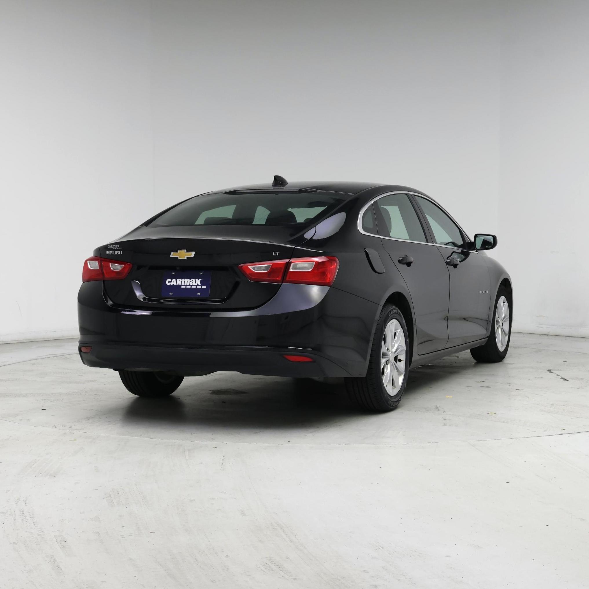 Thumbnail: 2023 Chevrolet Malibu - 8