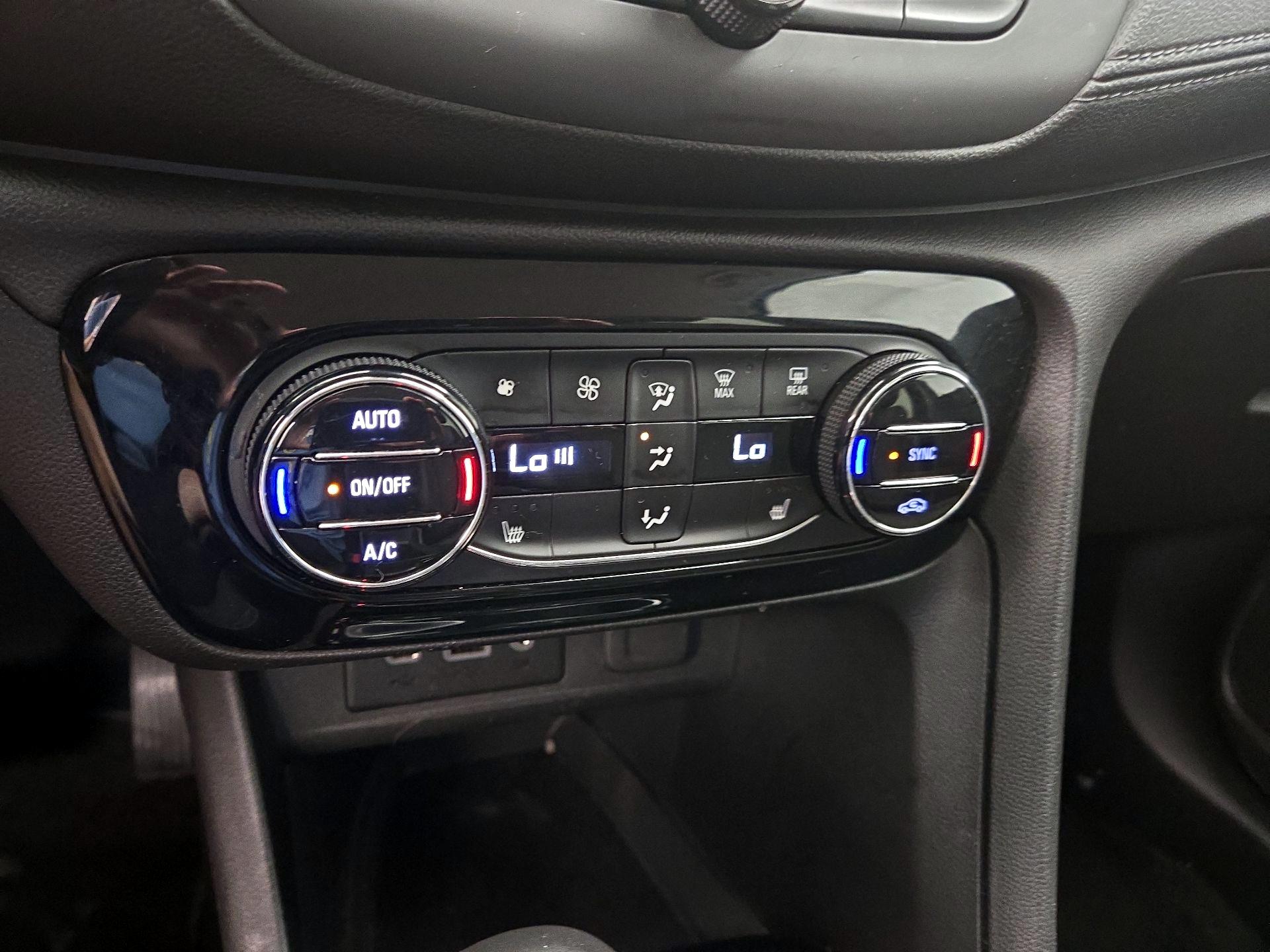 Thumbnail: 2020 Buick Encore GX - 16