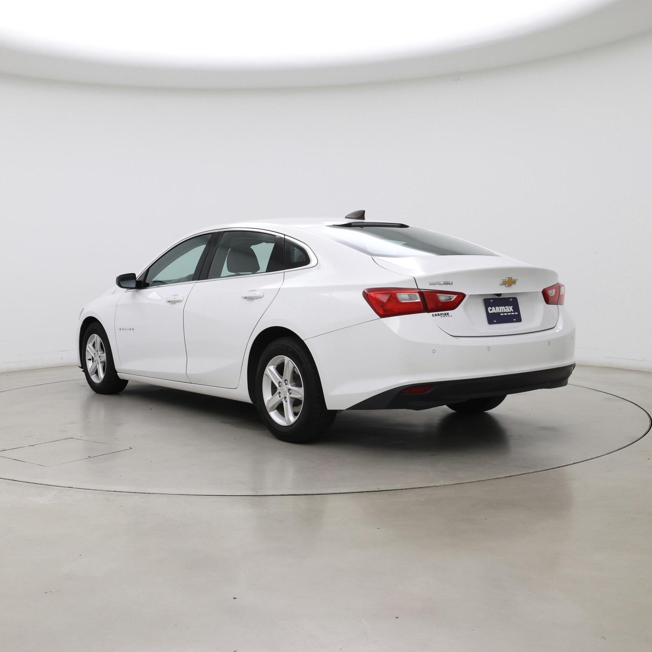 Thumbnail: 2022 Chevrolet Malibu - 2