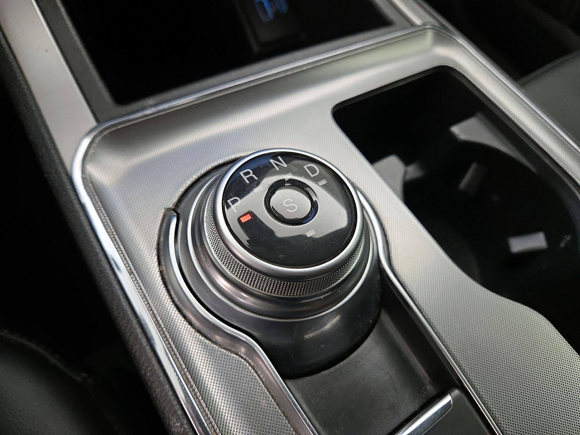 Thumbnail: 2022 Ford Edge - 18