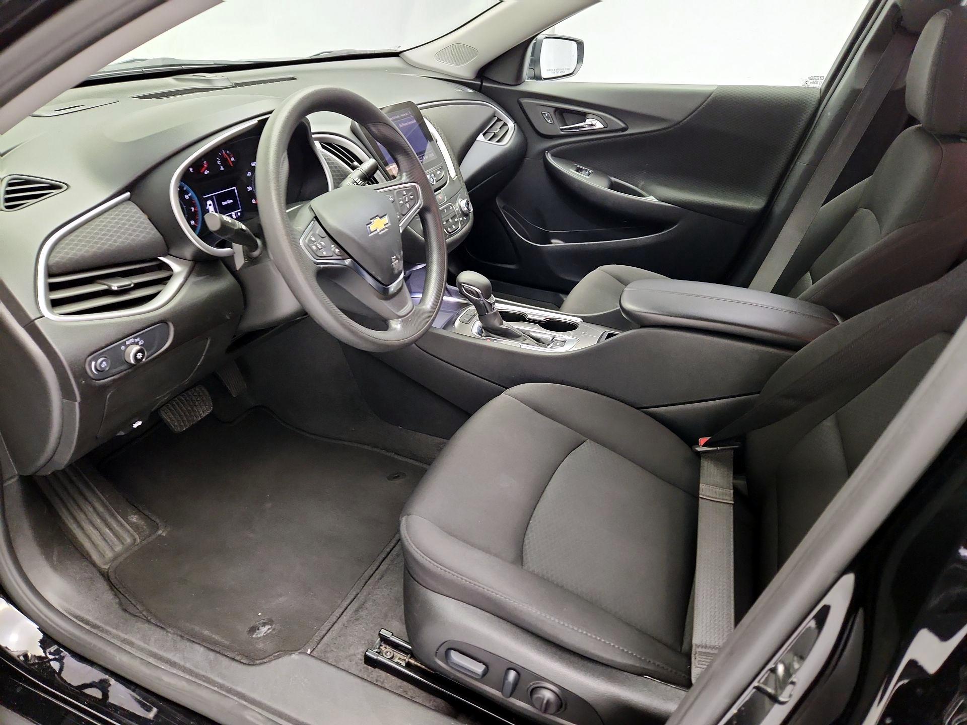 Thumbnail: 2024 Chevrolet Malibu - 11