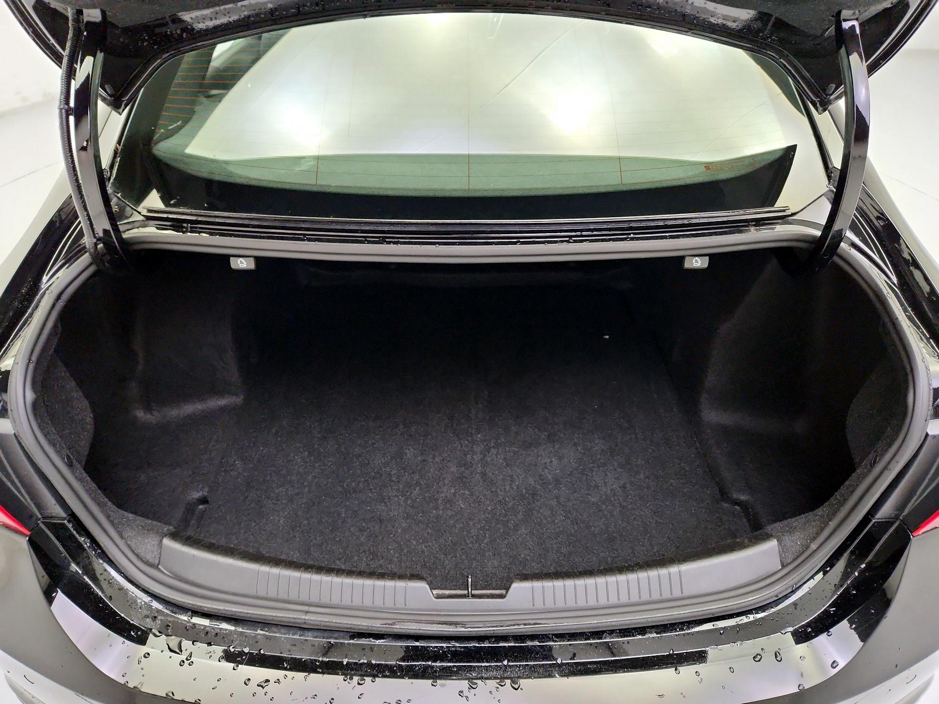 Thumbnail: 2024 Chevrolet Malibu - 19