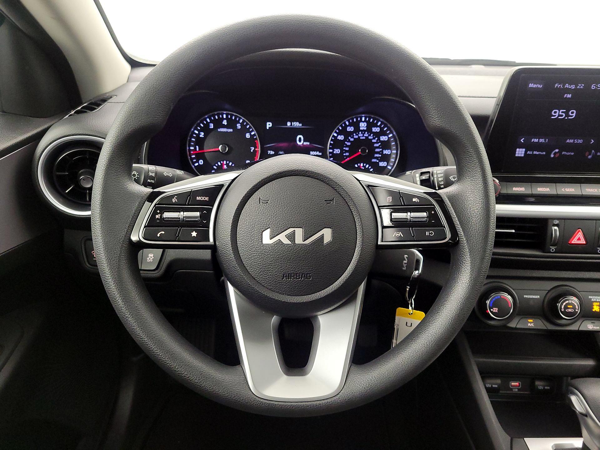 Thumbnail: 2023 Kia Forte - 10
