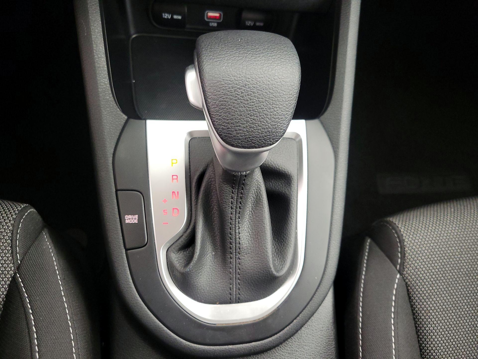 Thumbnail: 2023 Kia Forte - 17
