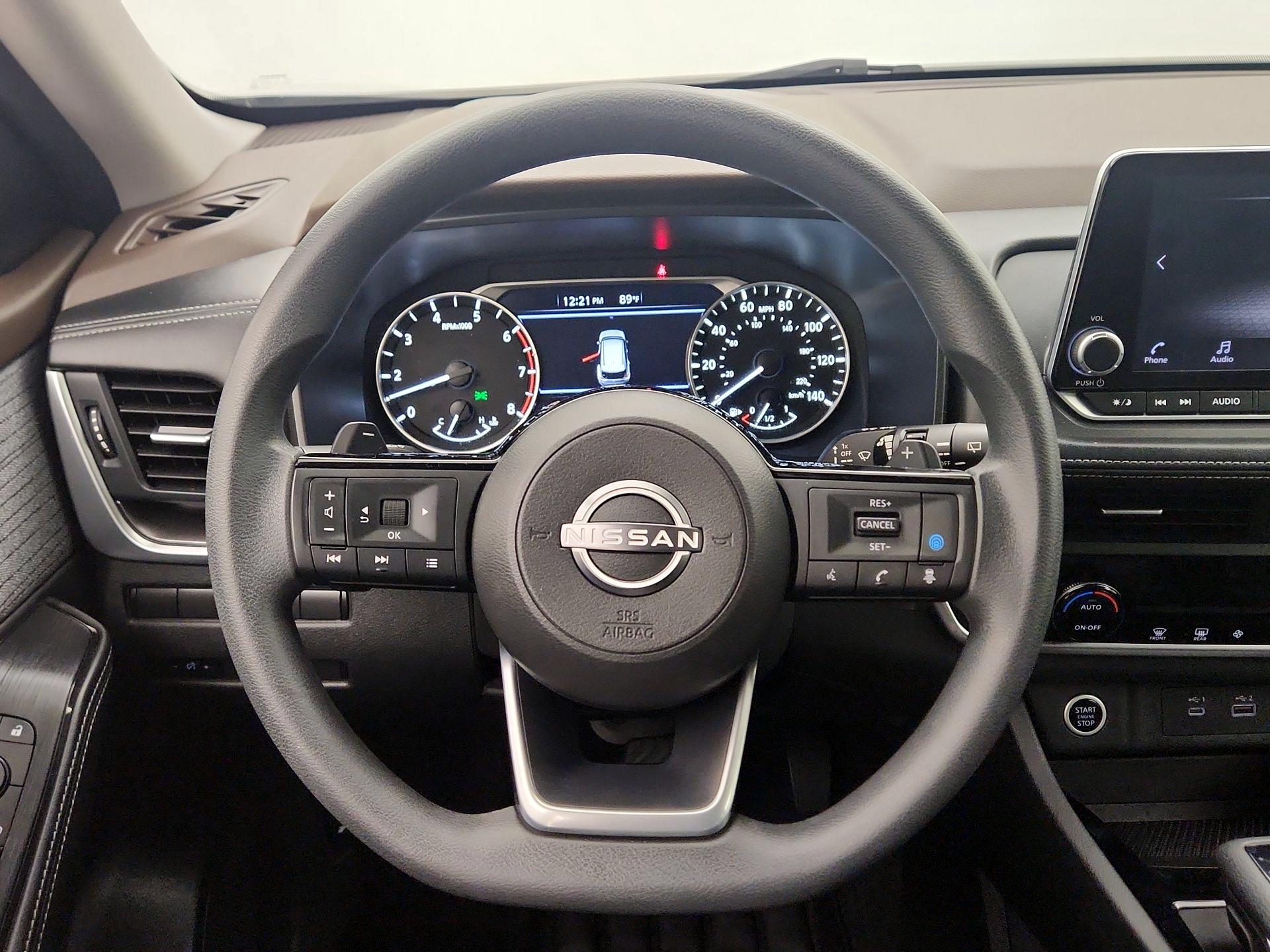 Thumbnail: 2023 Nissan Rogue - 10