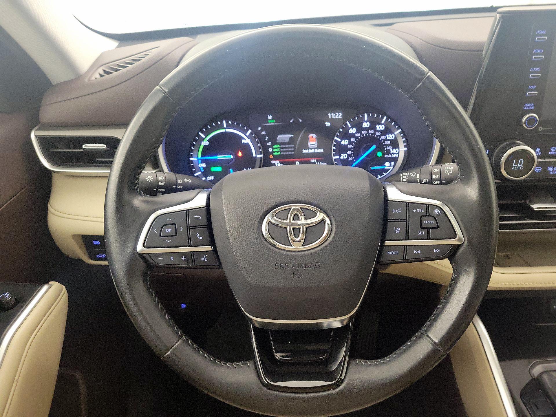 Thumbnail: 2021 Toyota Highlander - 10