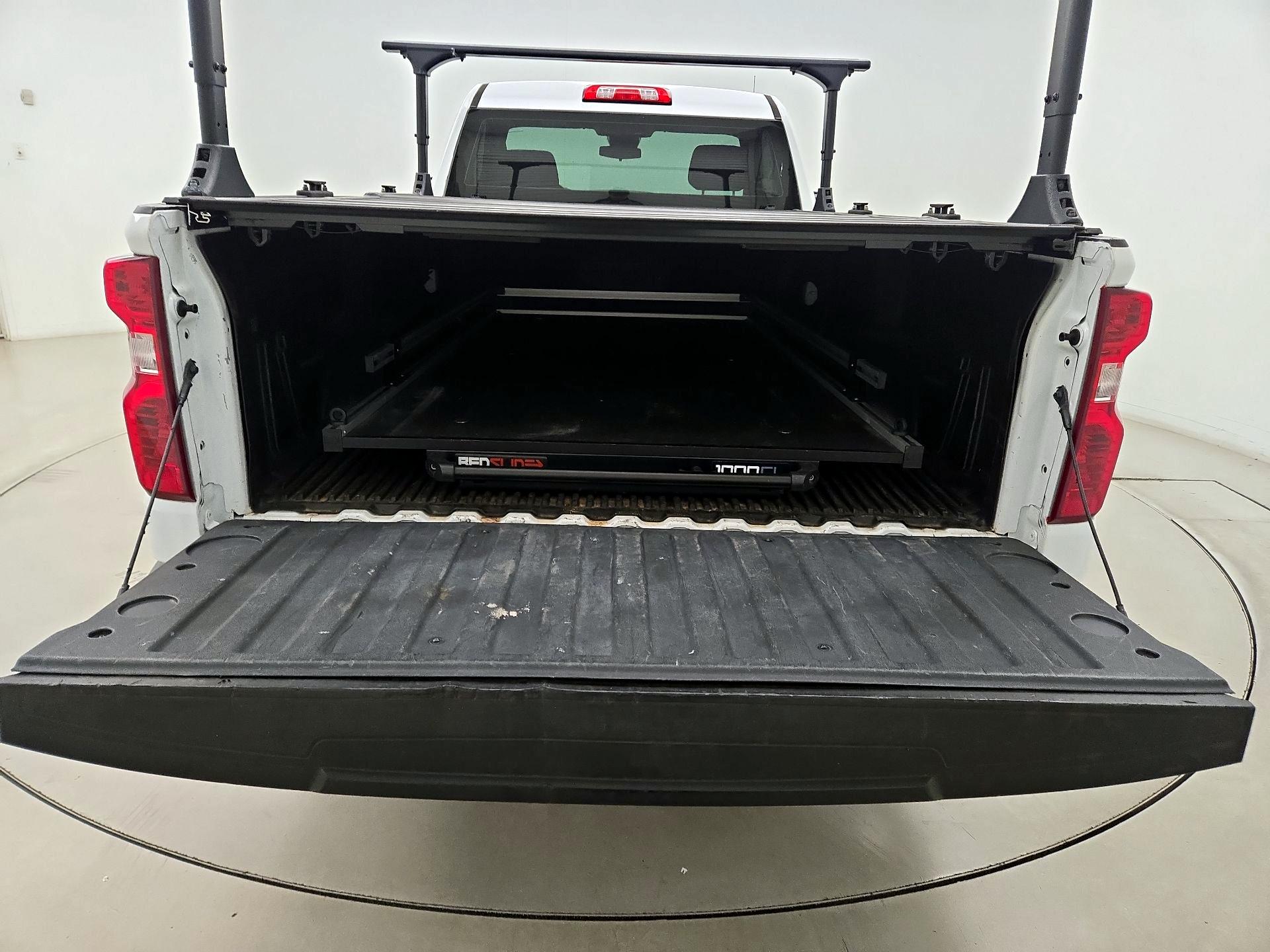 Thumbnail: 2022 Chevrolet Silverado 1500 - 19