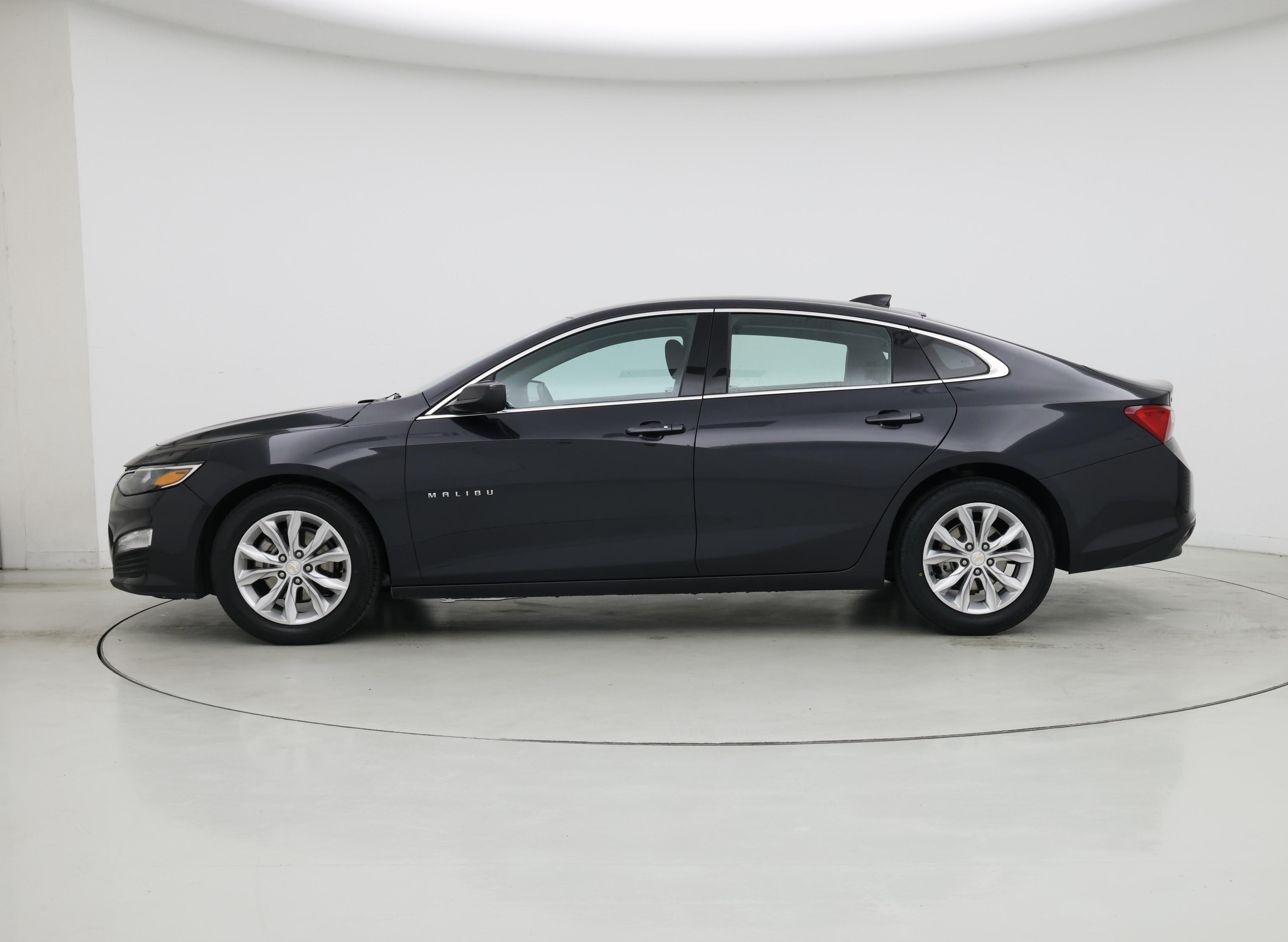 Thumbnail: 2023 Chevrolet Malibu - 3