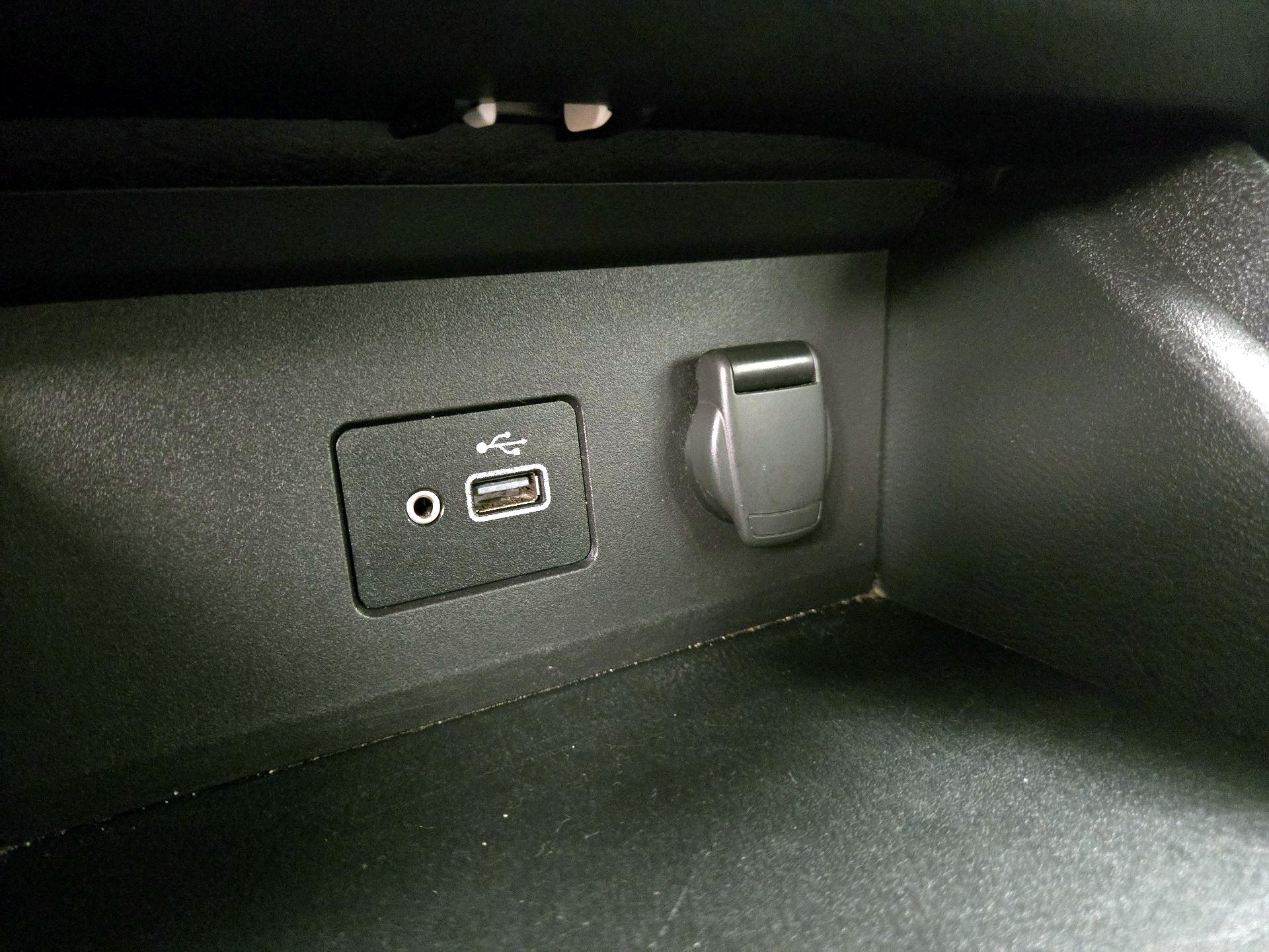 Thumbnail: 2023 Nissan Sentra - 18