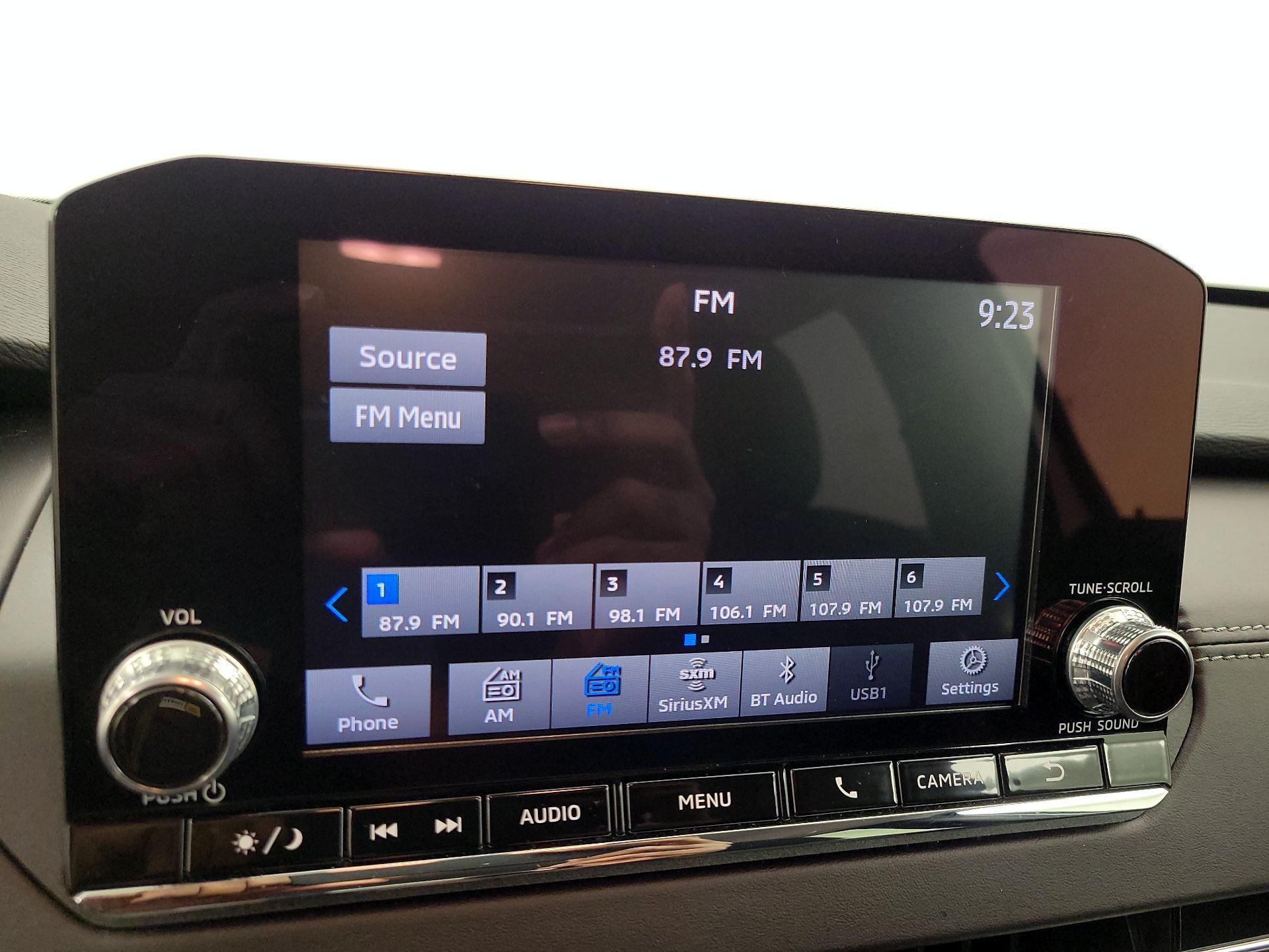 Thumbnail: 2024 Mitsubishi Outlander - 15