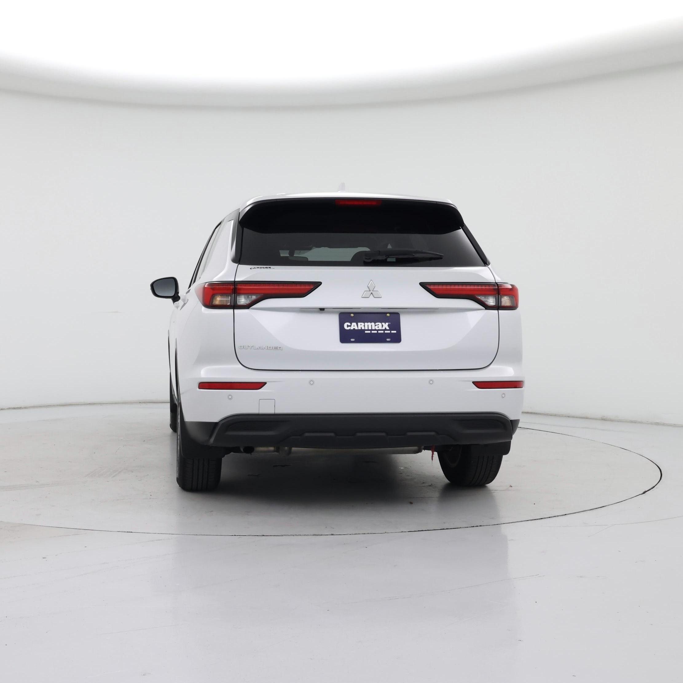 Thumbnail: 2024 Mitsubishi Outlander - 6