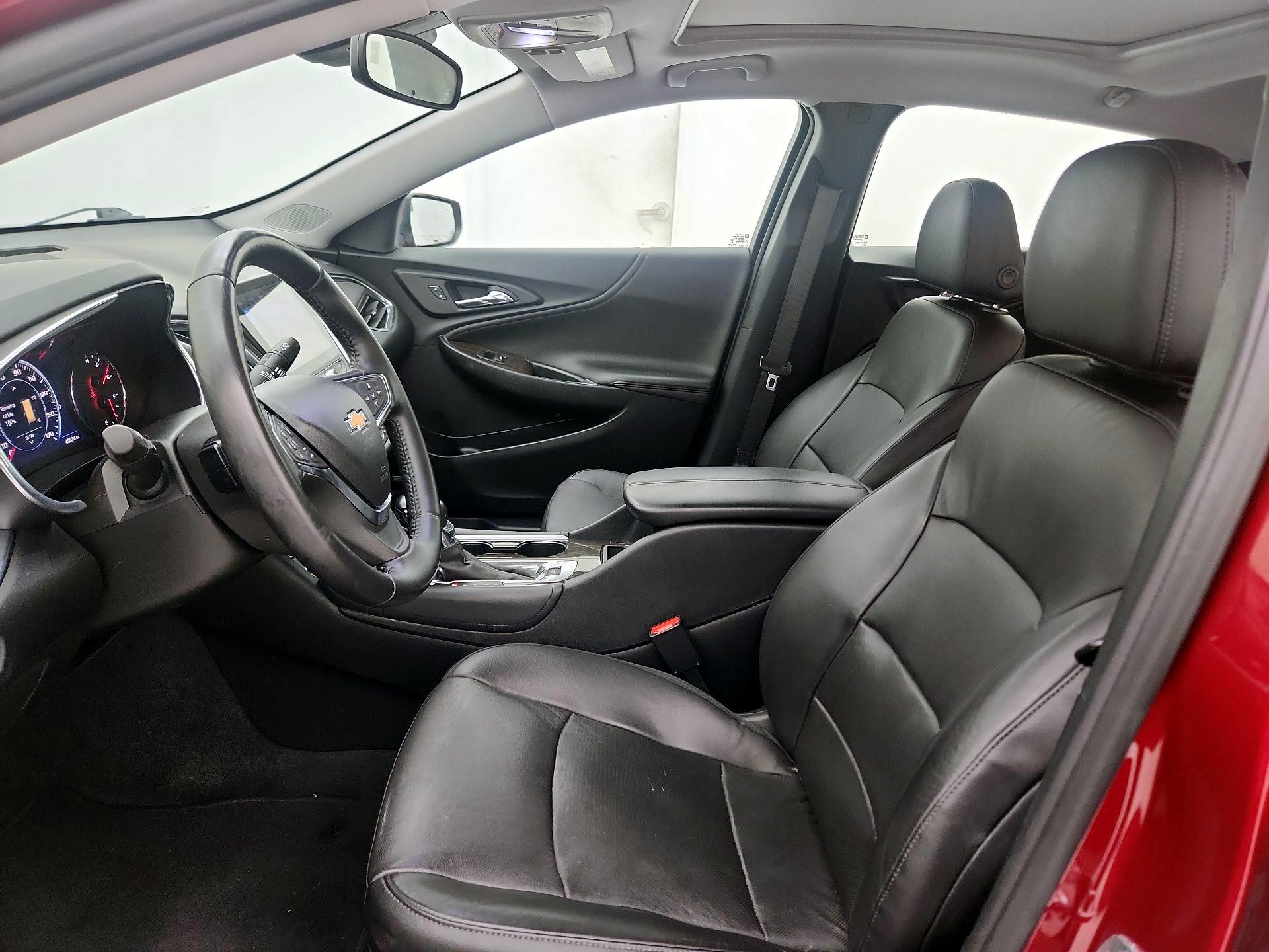 Thumbnail: 2021 Chevrolet Malibu - 11