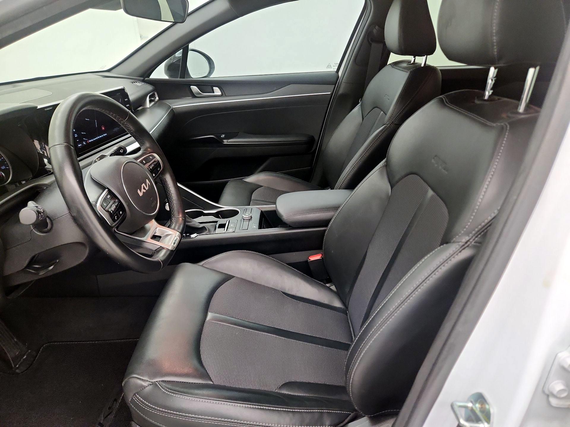 Thumbnail: 2023 Kia K5 - 11